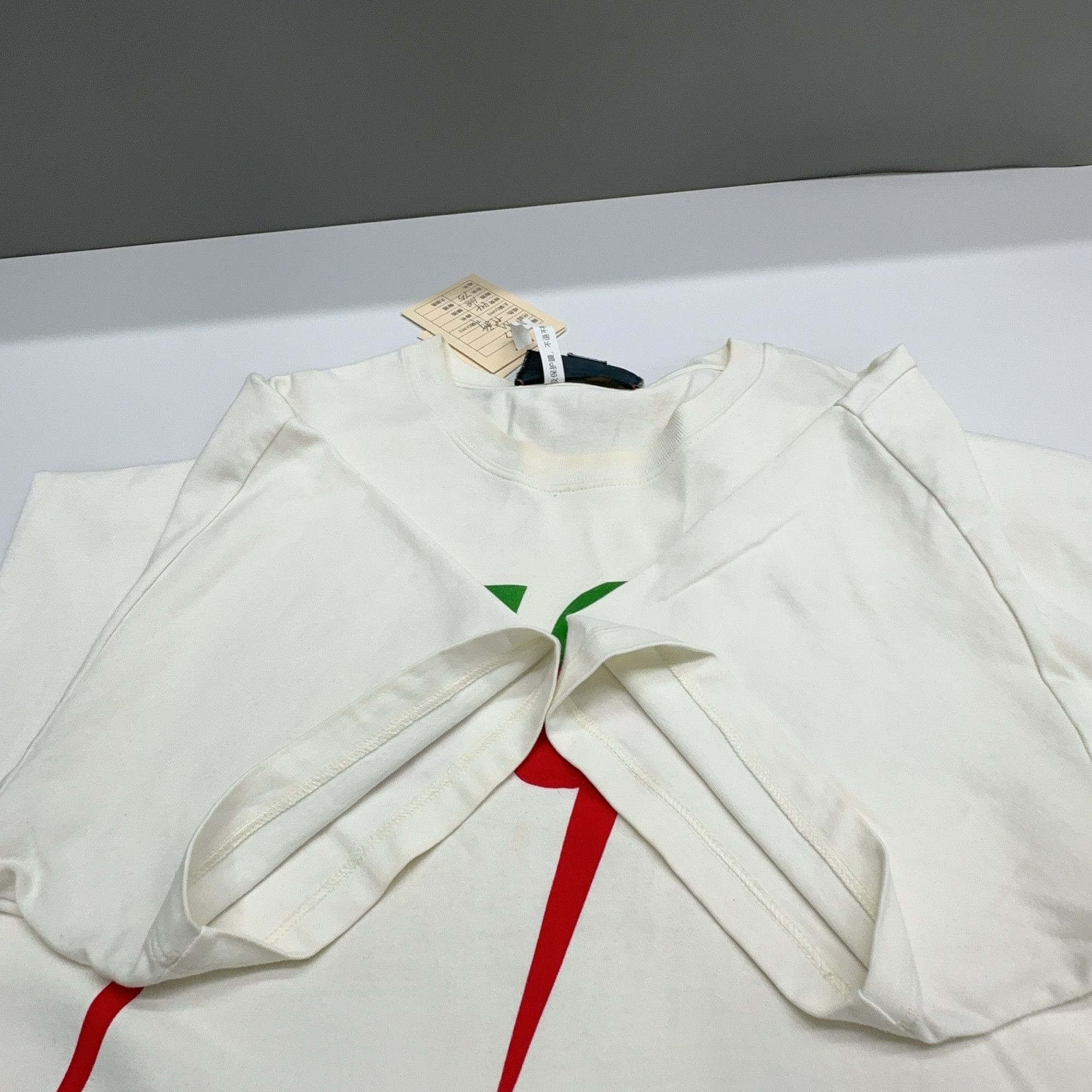 Gucci Gucci Blade Print T-Shirt Size M Size US M / EU 48-50 / 2 - 15 Thumbnail