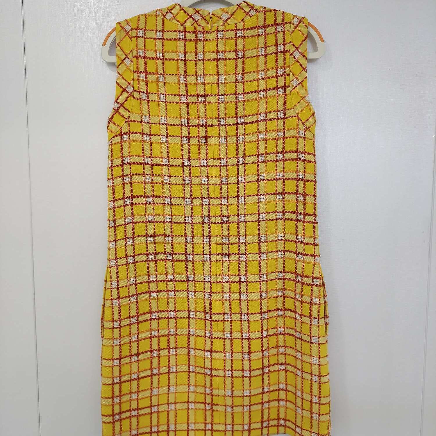 Gucci Gucci Yellow Plaid Wool Sleeveless Dress Size 38 Size XS / US 0-2 / IT 36-38 - 2 Thumbnail