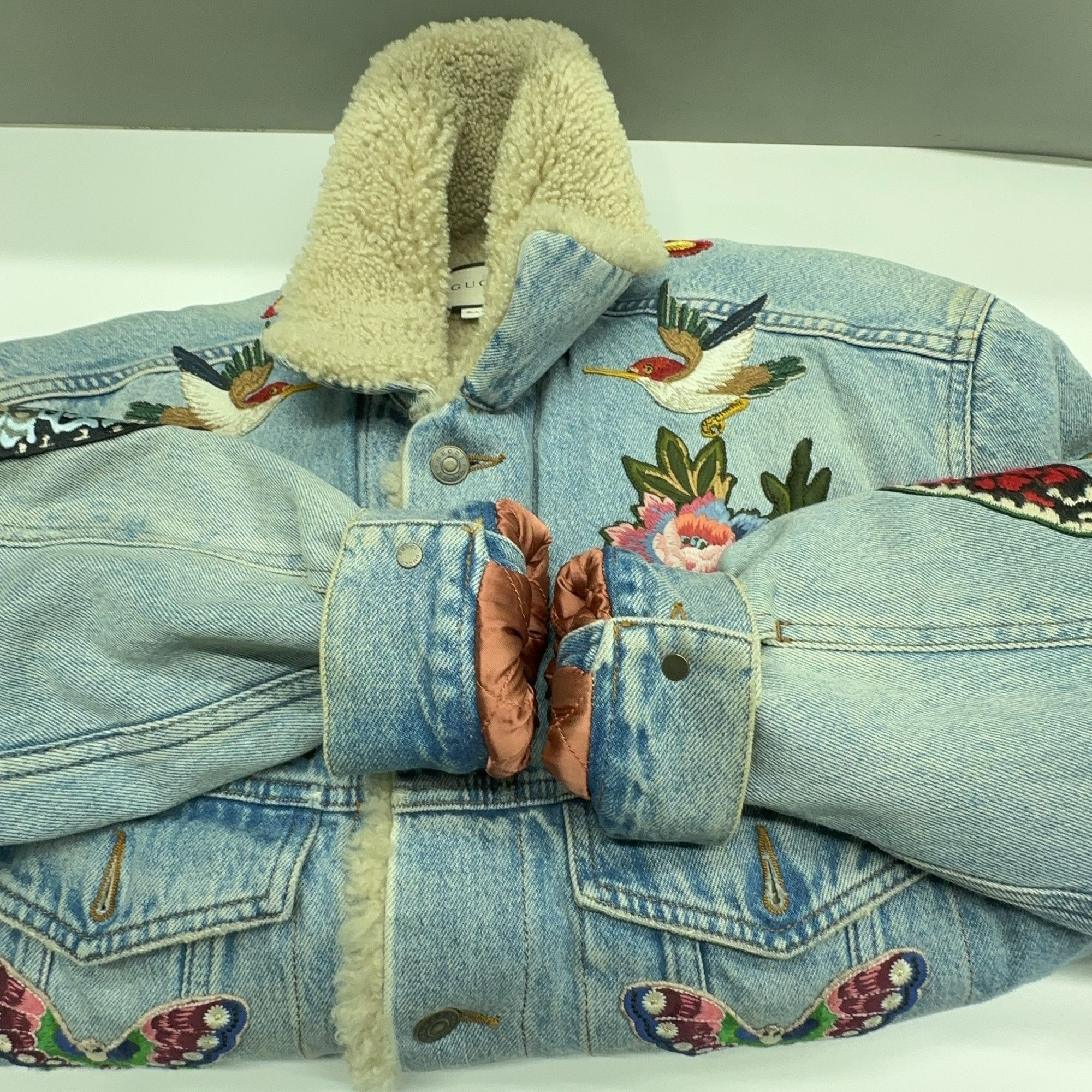 Gucci Gucci Embroidered Shearling Denim Jacket Size 44 Size US S / EU 44-46 / 1 - 12 Thumbnail