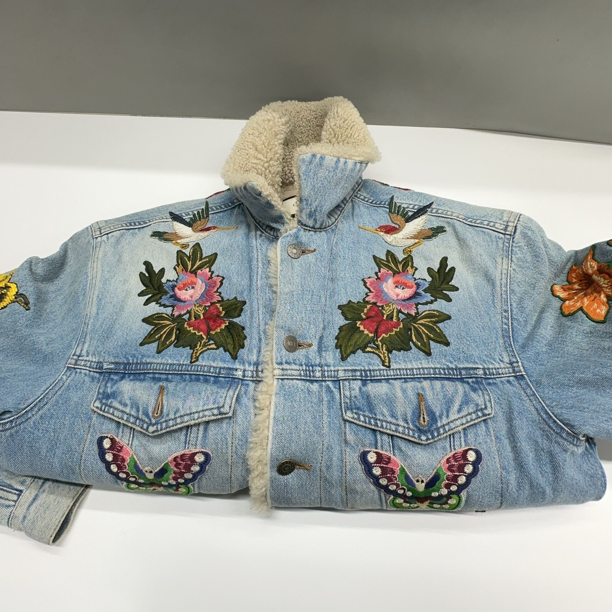 Gucci Gucci Embroidered Shearling Denim Jacket Size 44 Size US S / EU 44-46 / 1 - 7 Thumbnail