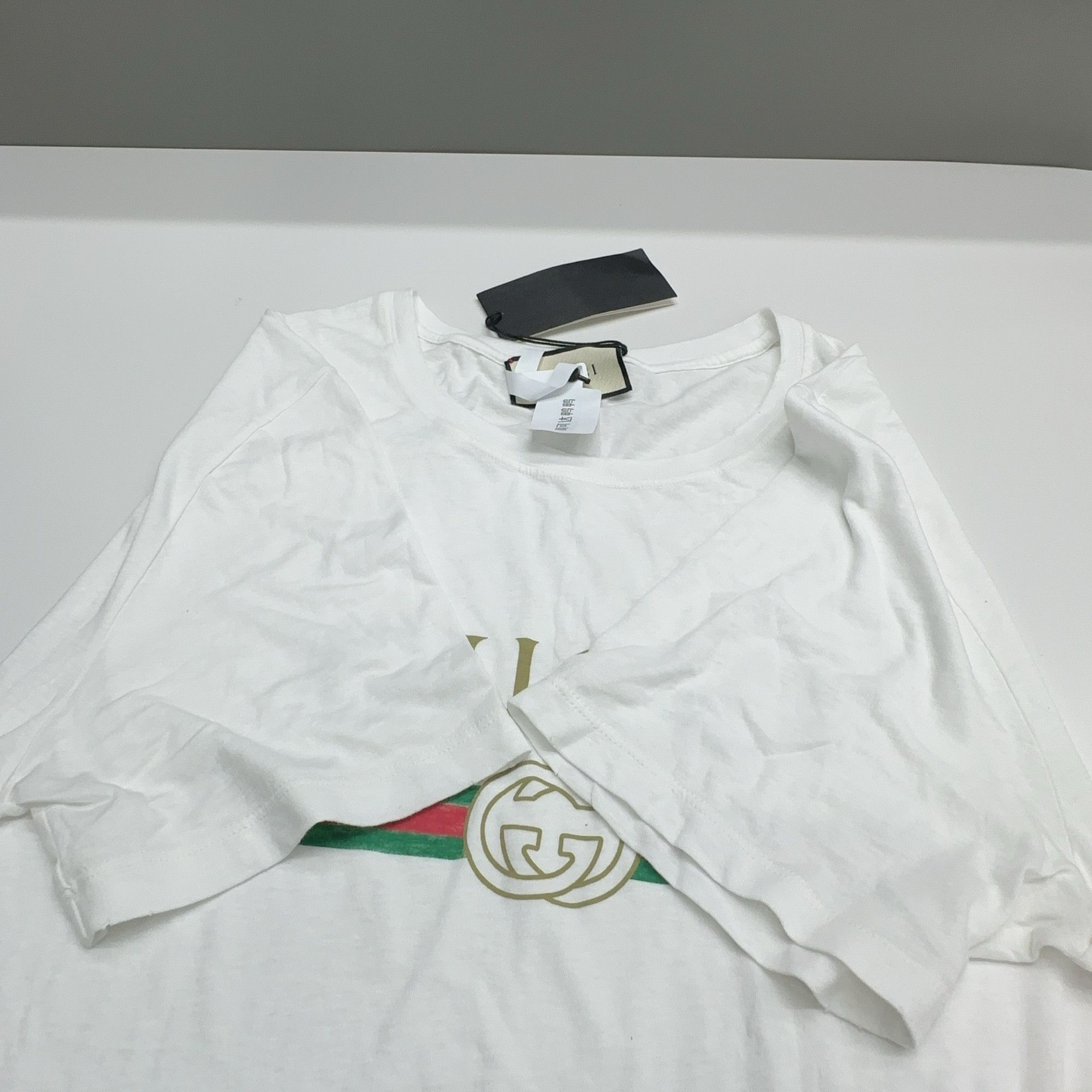 Gucci Gucci Logo Graphic T-Shirt Size XL Size US XL / EU 56 / 4 - 9 Thumbnail