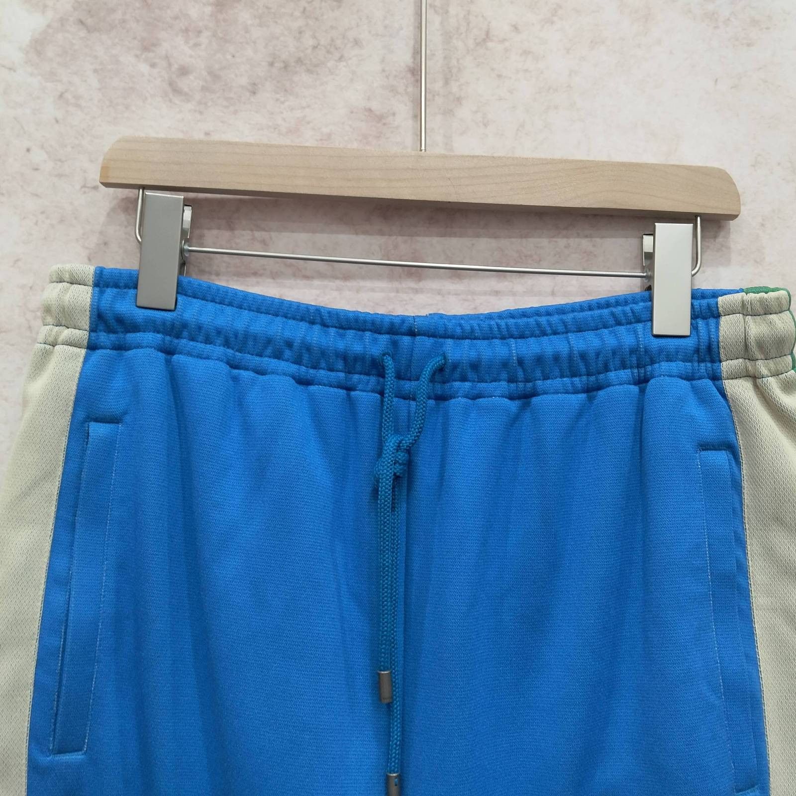 Gucci Gucci x The North Face Logo Shorts Size L Size US 34 / EU 50 - 6 Thumbnail
