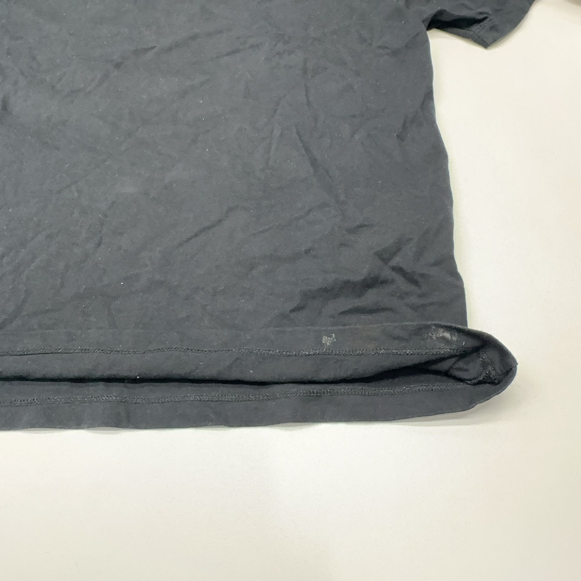 Gucci Gucci Apple Graphic T-Shirt Size XS Size US XS / EU 42 / 0 - 11 Thumbnail