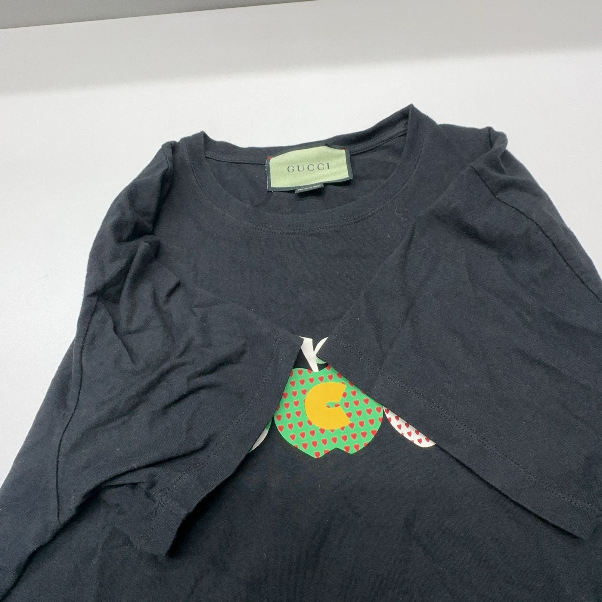 Gucci Gucci Apple Graphic T-Shirt Size XS Size US XS / EU 42 / 0 - 7 Thumbnail