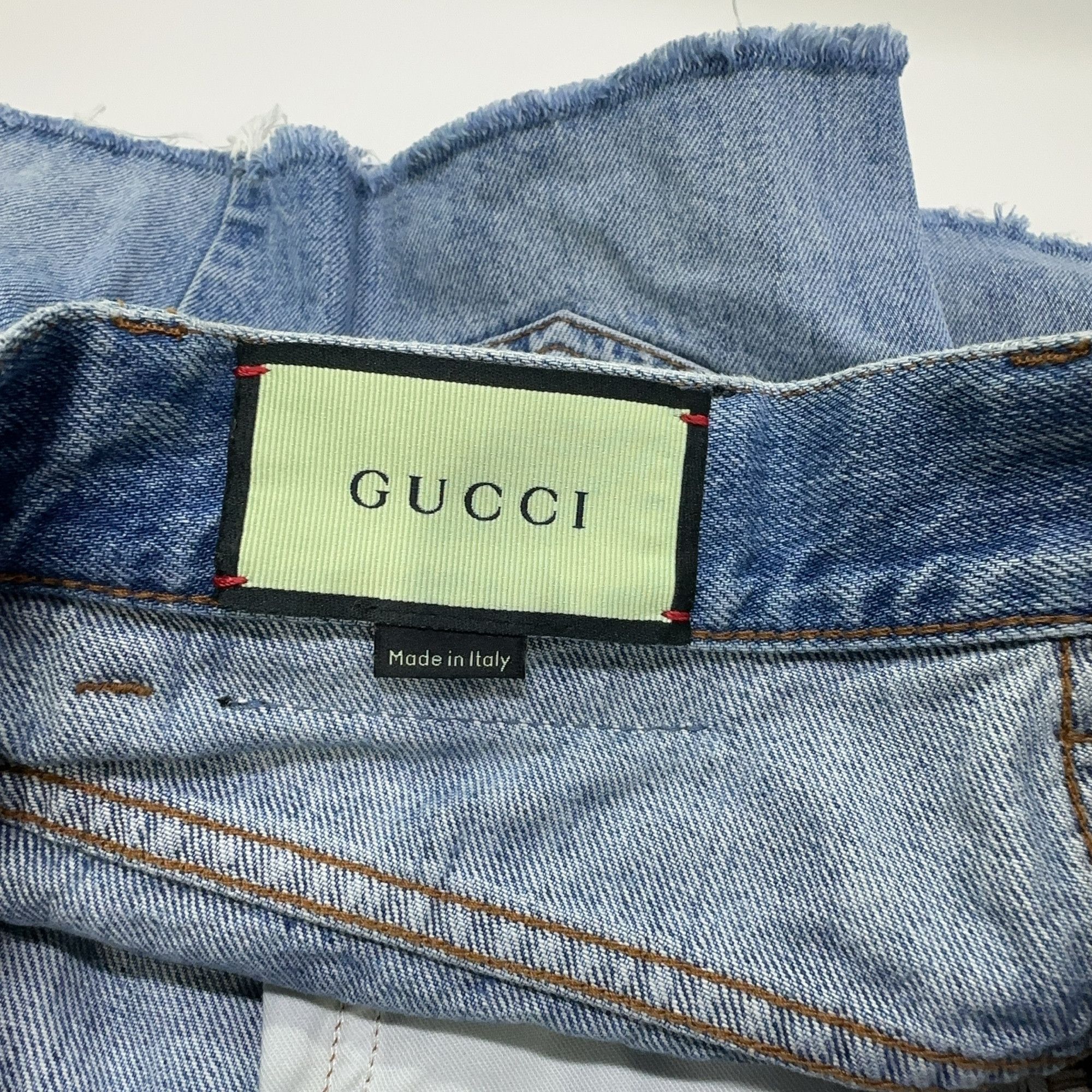 Gucci Gucci Apple Patch Denim Shorts Size 24 Size 24" / US 00 / IT 34 - 5 Thumbnail