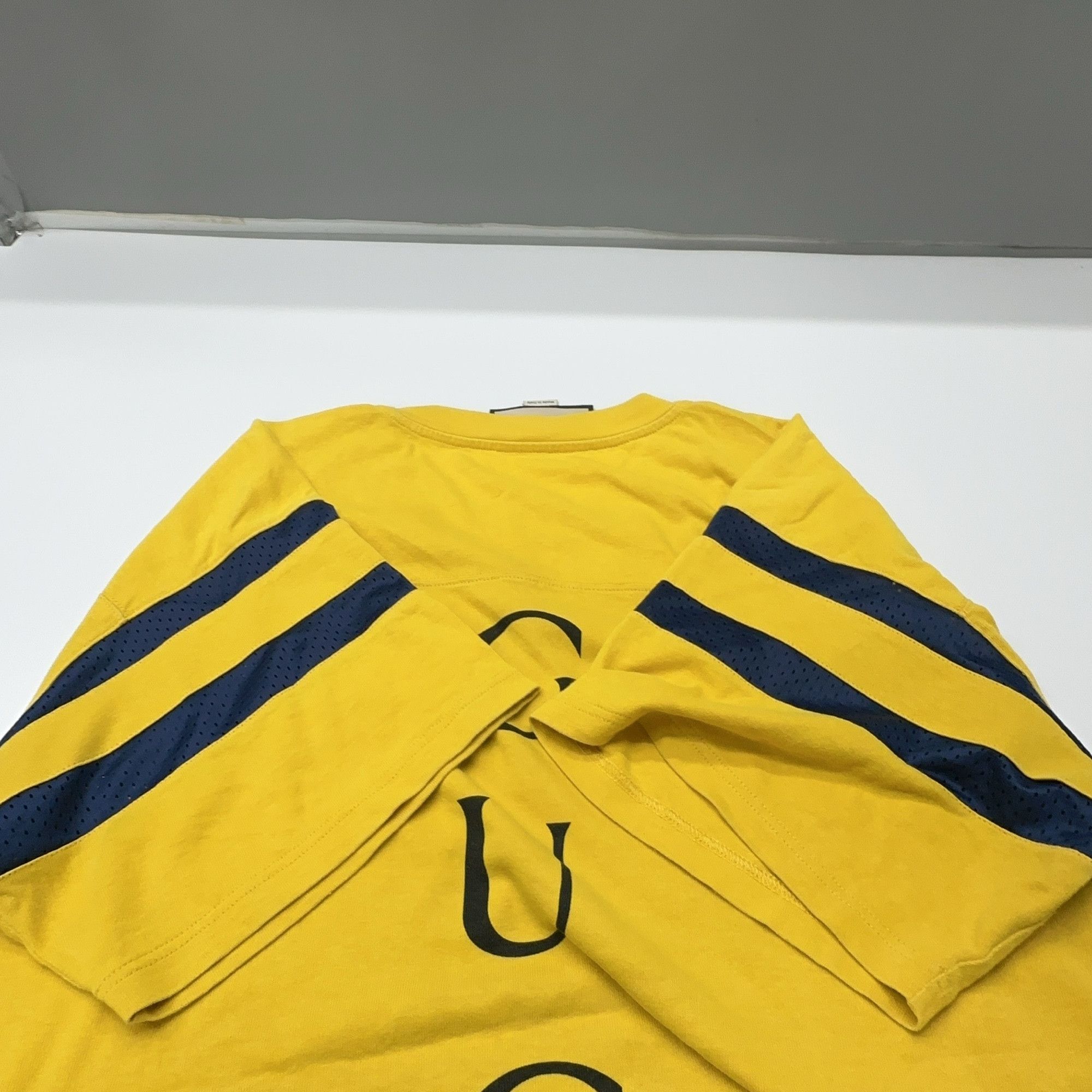 Gucci Gucci 100 Logo Graphic T-Shirt Size M Size US M / EU 48-50 / 2 - 14 Thumbnail