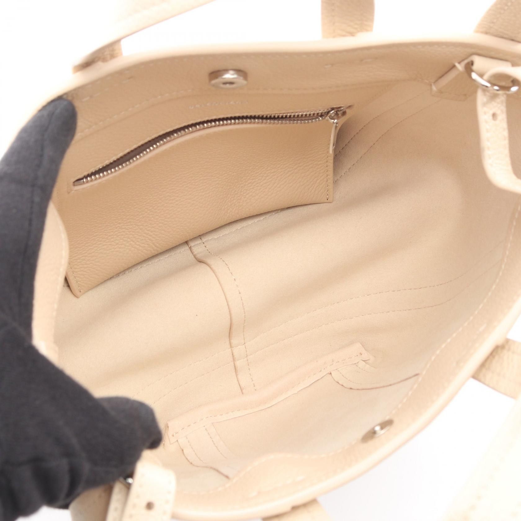 Balenciaga Balenciaga Balenciaga Everyday XS North South Leather 2way Bag Leather Handbag 672793 DUTY FREE for USA Size ONE SIZE - 3 Thumbnail