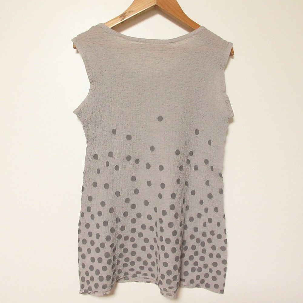 Issey Miyake Issey Miyake me ISSEY MIYAKE Cauliflower Dot Sleeveless Top Textile Tops MI42FR515 DUTY FREE for USA Size ONE SIZE - 2 Thumbnail