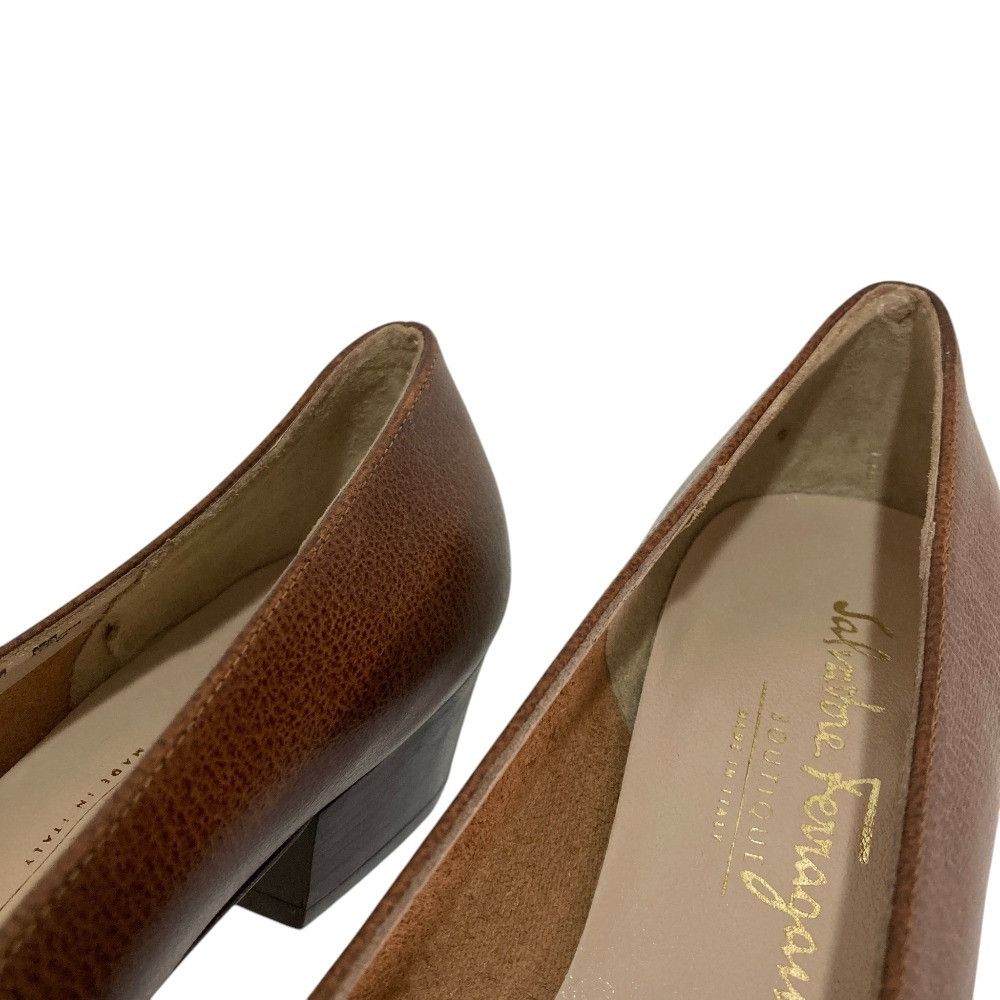 Salvatore Ferragamo Salvatore Ferragamo Salvatore Ferragamo Vara Leather Pumps Leather Shoes DUTY FREE for USA Size ONE SIZE - 11 Thumbnail
