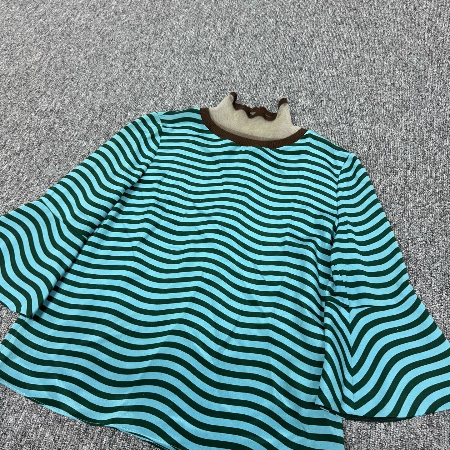 Fendi Fendi Striped Flared Sleeve Knit Top Size M / US 6-8 / IT 42-44 - 4 Thumbnail