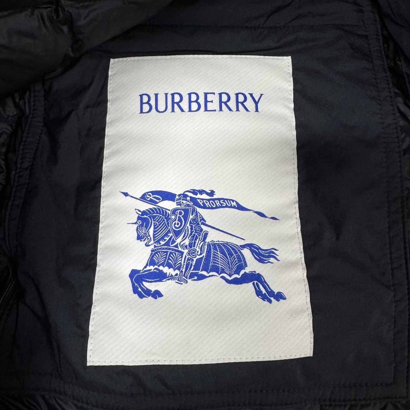 Burberry Burberry Black Quilted Down Vest M Size US M / EU 48-50 / 2 - 5 Thumbnail
