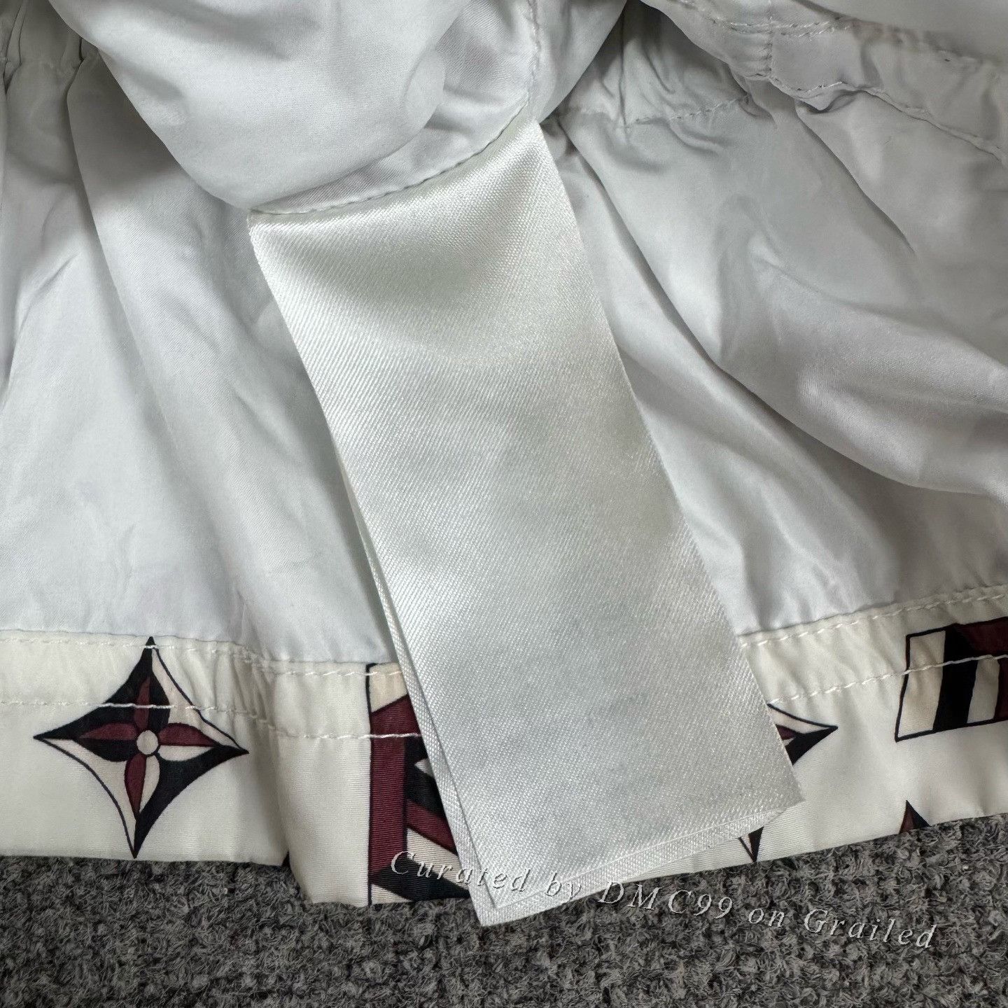 Louis Vuitton Louis Vuitton White Monogram Waist-Cinched Windbreaker Size XXS / US 00 / IT 34 - 6 Thumbnail