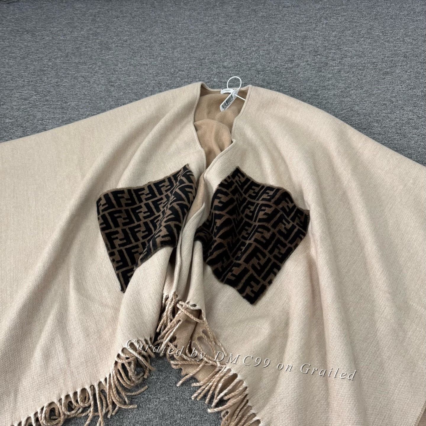 Fendi Fendi Wool Cashmere Double F Pocket Fringe Cape Size S / US 4 / IT 40 - 3 Thumbnail
