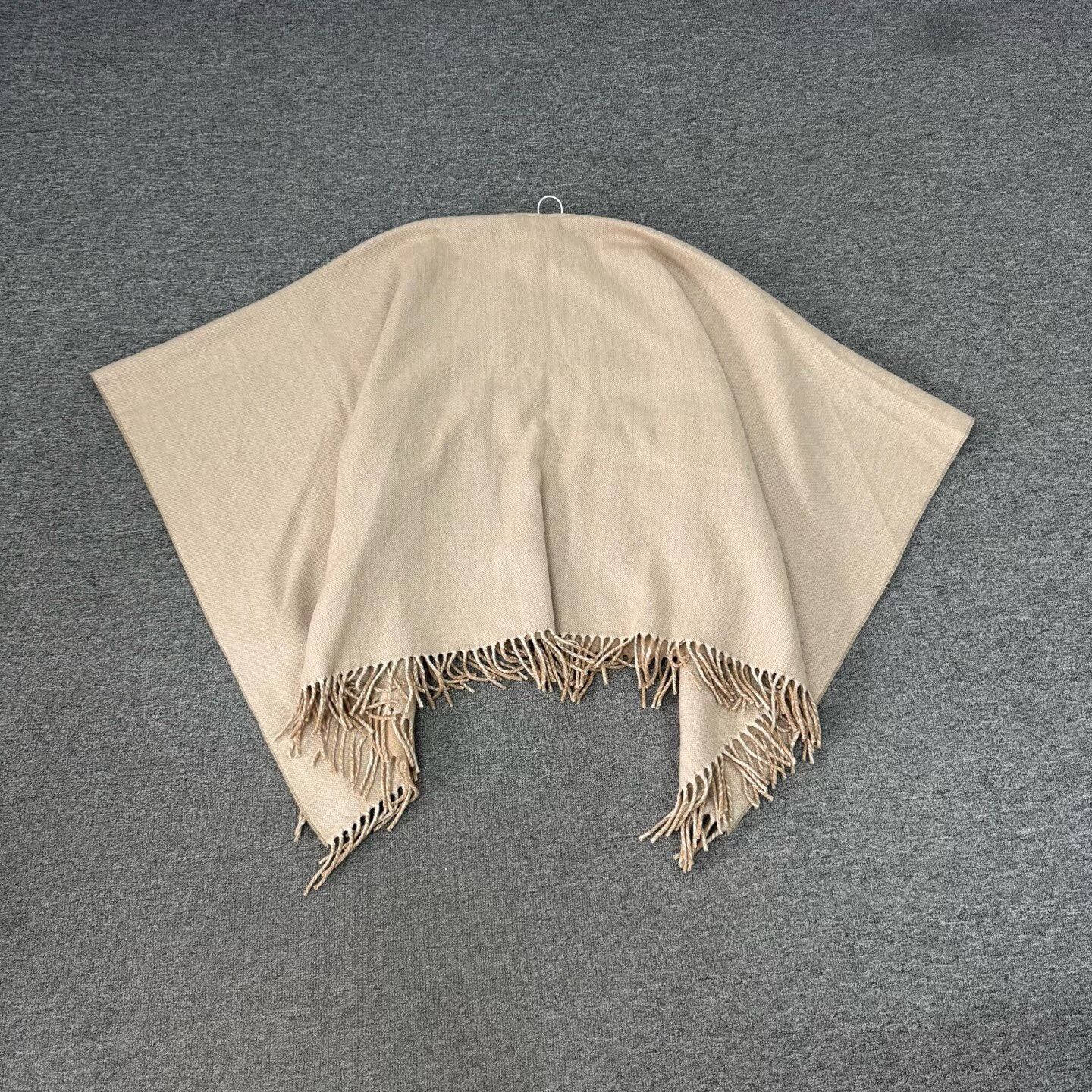 Fendi Fendi Wool Cashmere Double F Pocket Fringe Cape Size S / US 4 / IT 40 - 2 Thumbnail
