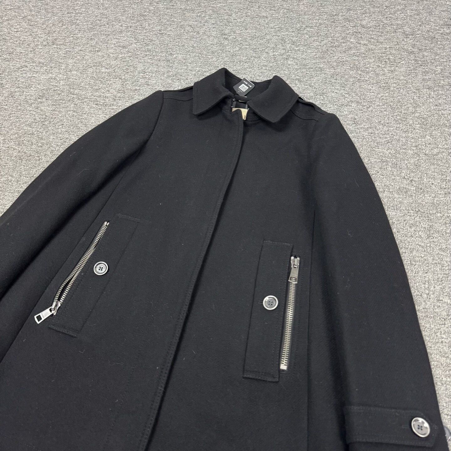 Burberry Burberry Black Mid-Length Lapel Wool Coat Size XXS / US 00 / IT 34 - 4 Thumbnail