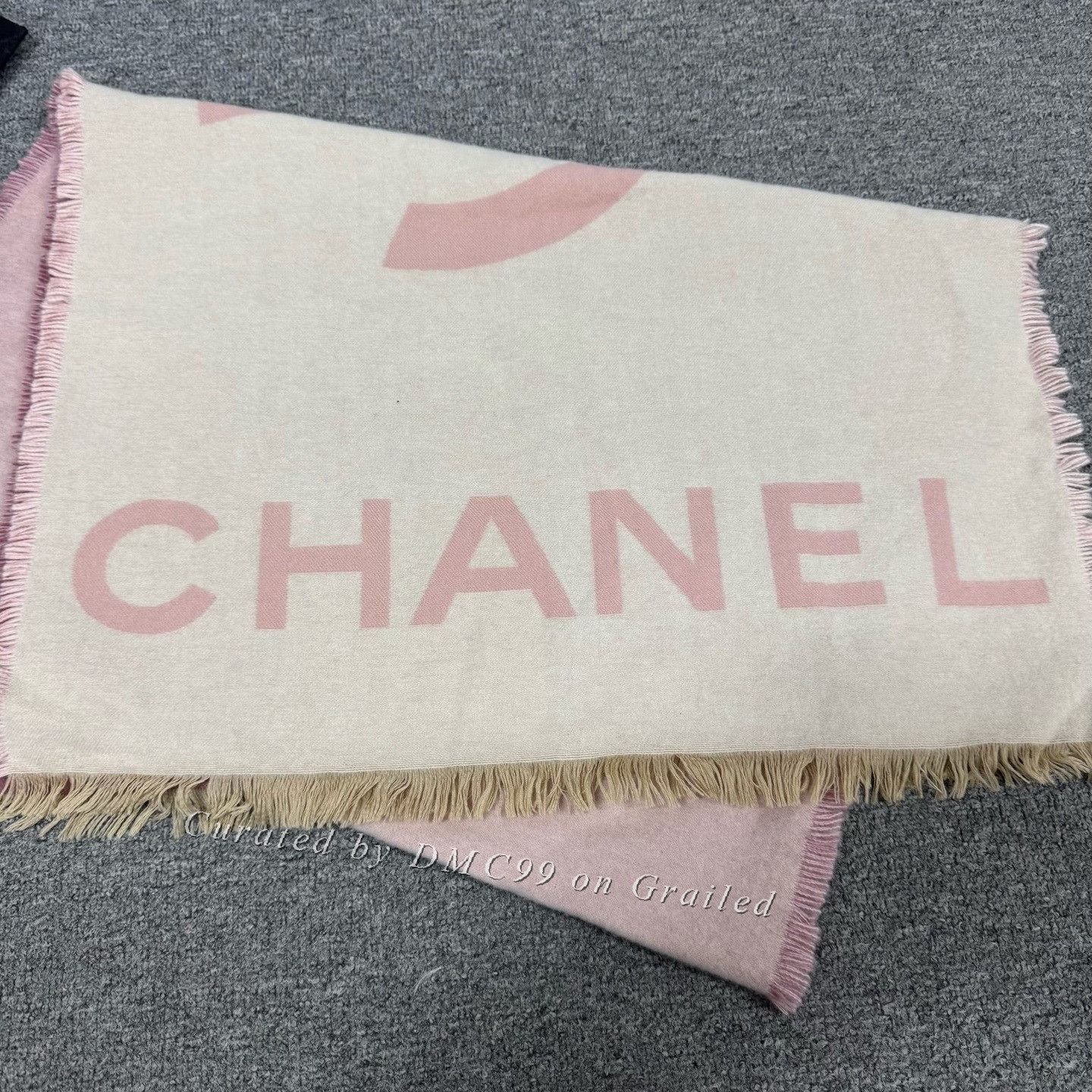 Chanel Chanel 23S Gradient CC Cashmere Shawl Size ONE SIZE - 3 Thumbnail