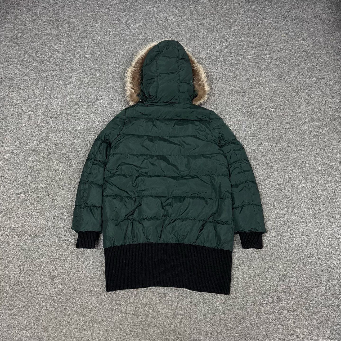 Moncler Moncler Mink Fur Collar Hooded Down Jacket 0 Size XS / US 0-2 / IT 36-38 - 2 Thumbnail