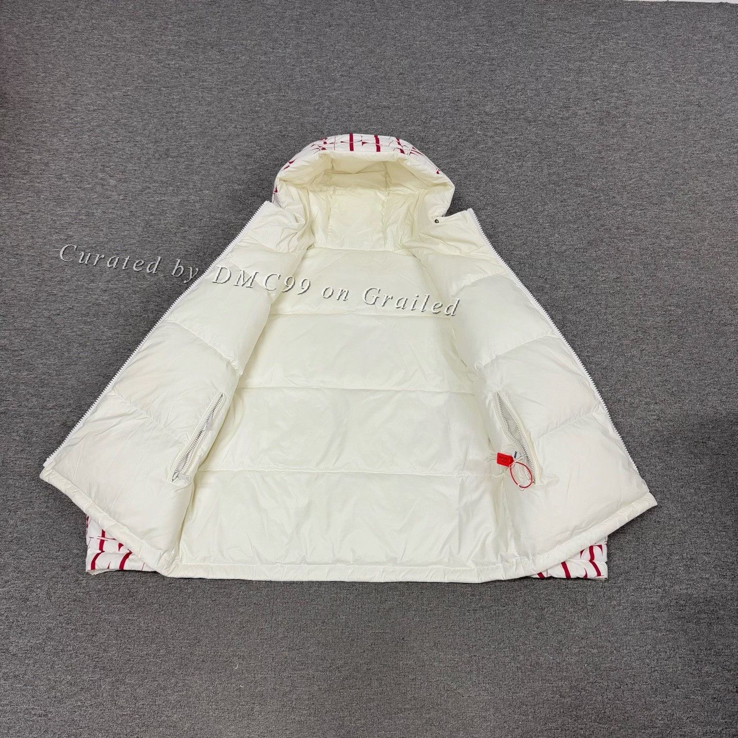 Valentino Valentino Red Letter Print Reversible Hooded Down Jacket Size US L / EU 52-54 / 3 - 5 Thumbnail