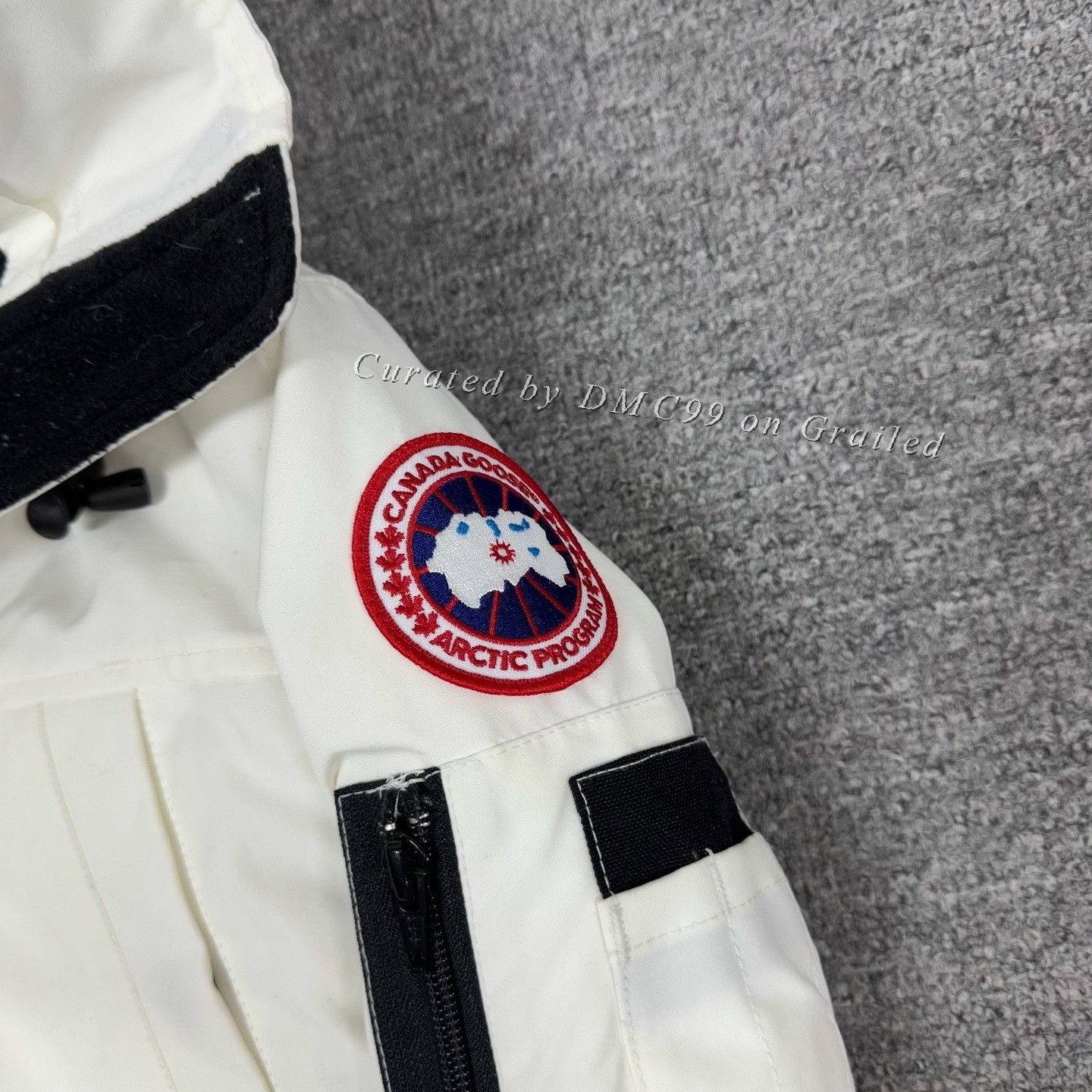 Canada Goose Canada Goose Hooded Down Jacket Size US S / EU 44-46 / 1 - 5 Thumbnail
