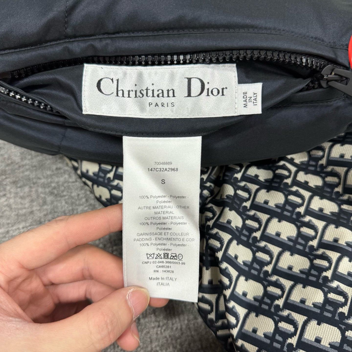 Dior Dior Limited Oblique Double-Sided Down Vest Size US S / EU 44-46 / 1 - 6 Thumbnail