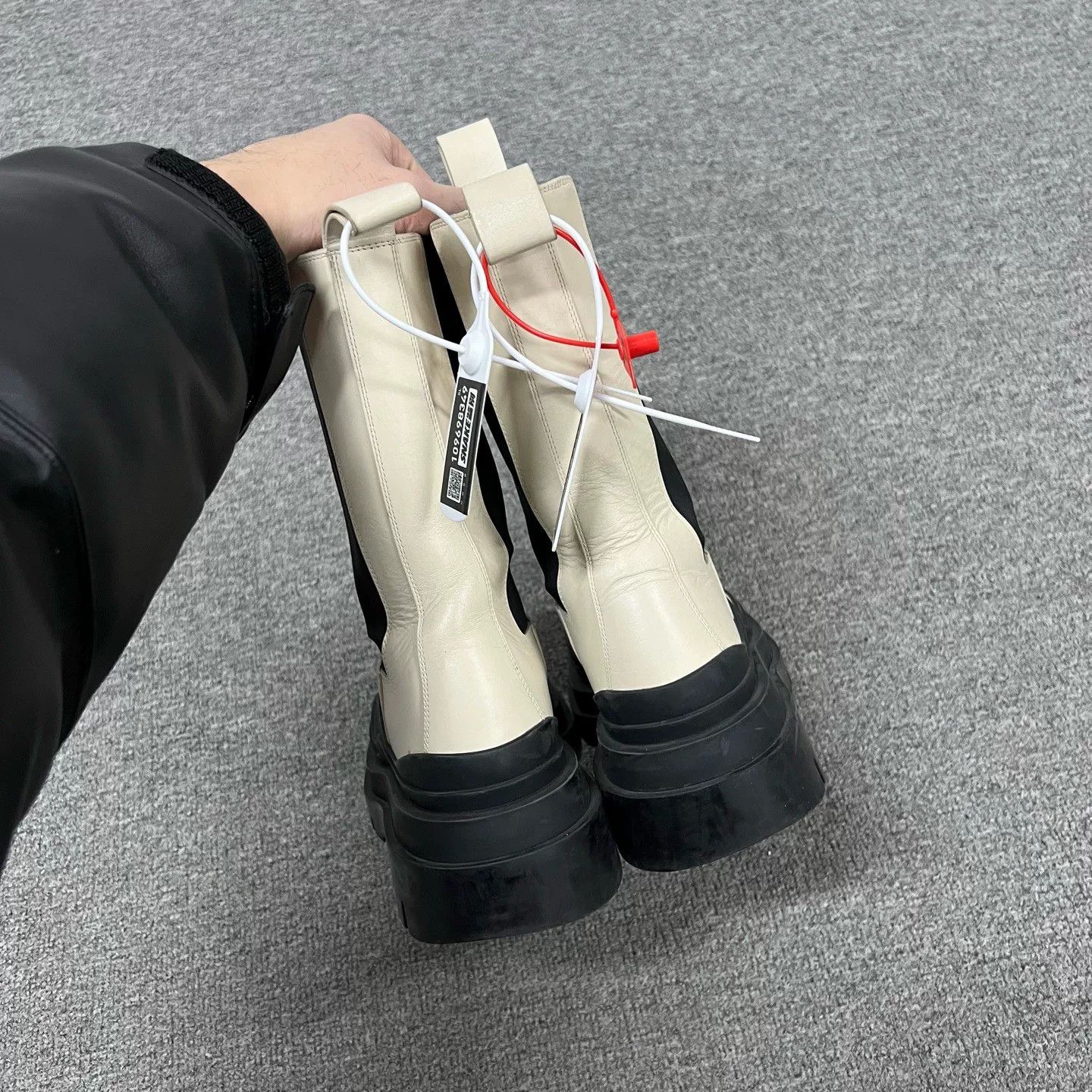 Bottega Veneta Bottega Veneta BV Chelsea Boots Size US 4 / IT 34 - 3 Thumbnail