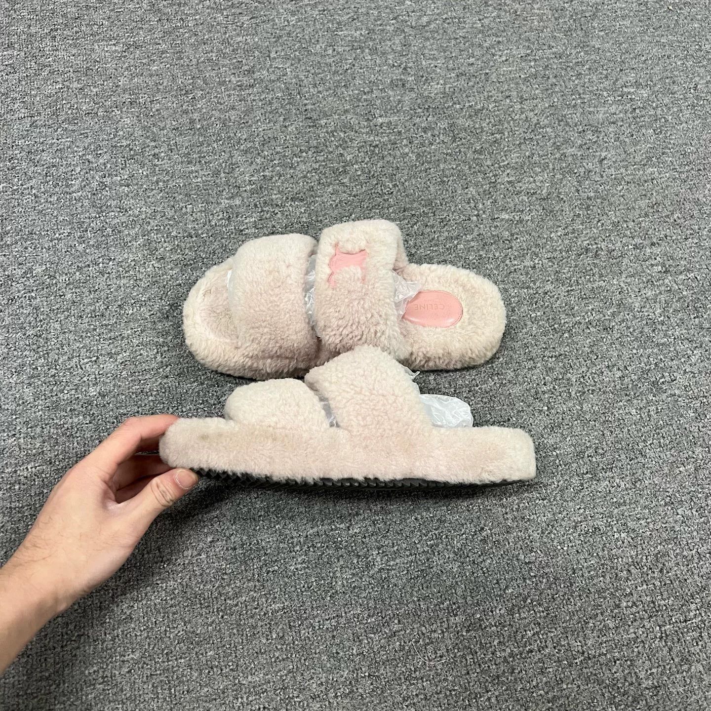 Celine Celine Teddy Fur Slippers Size 37.5 Size US 6.5 / IT 36.5 - 2 Thumbnail