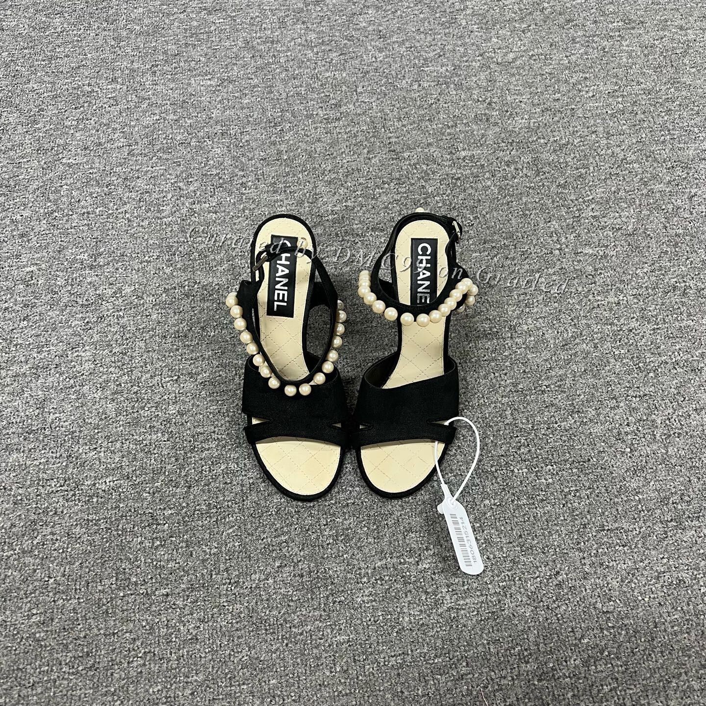 Chanel Chanel Pearl High Heels Size 37.5 Size US 6.5 / IT 36.5 - 2 Thumbnail