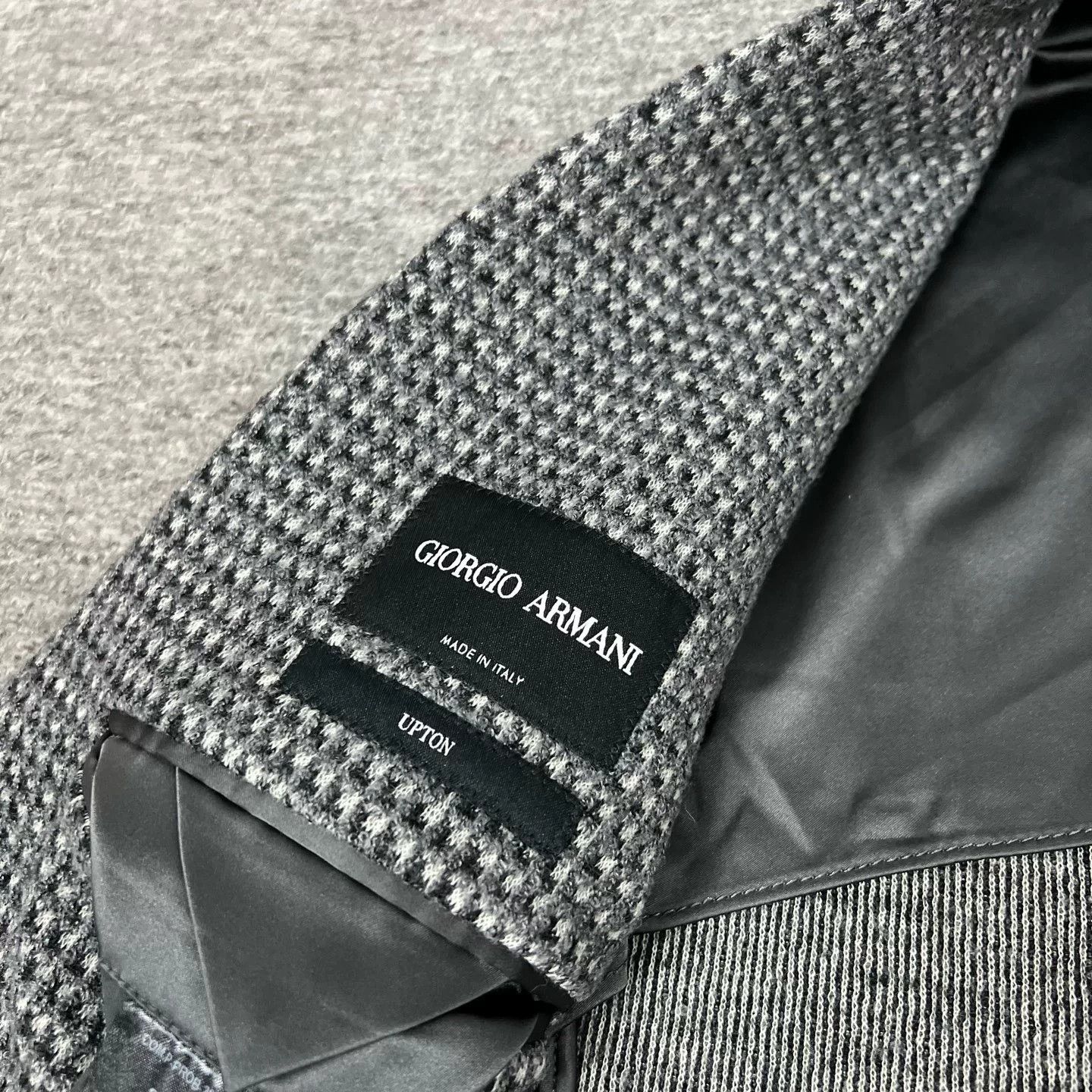 Giorgio Armani Armani Houndstooth Blazer Size 48 Size US M / EU 48-50 / 2 - 5 Thumbnail