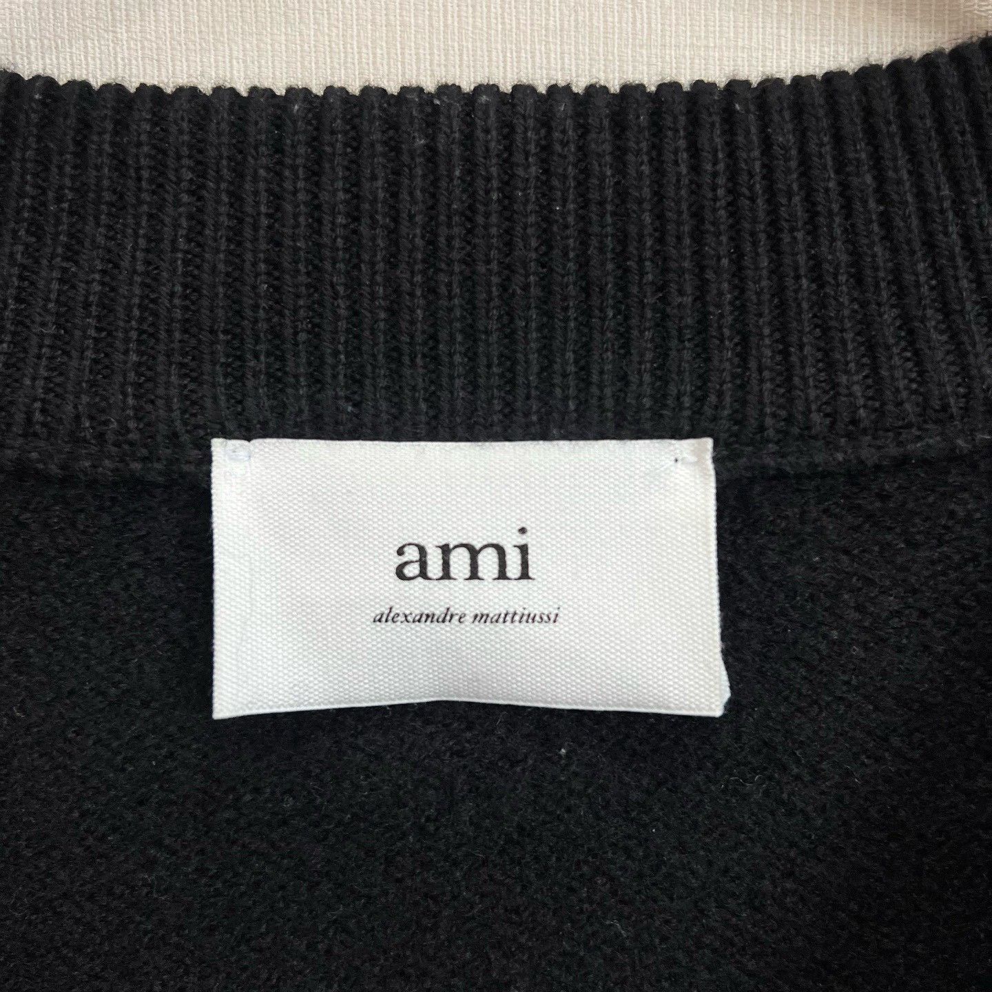AMI AMI Classic Black Heart Wool Cardigan Size US L / EU 52-54 / 3 - 5 Thumbnail