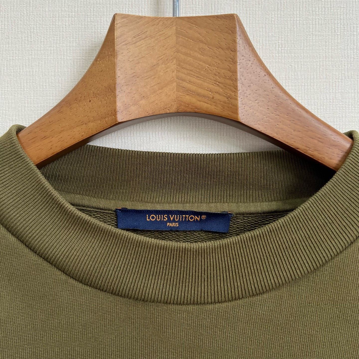 Louis Vuitton Louis Vuitton LV x Pharrell Rivet Logo Hoodie Size US S / EU 44-46 / 1 - 4 Thumbnail