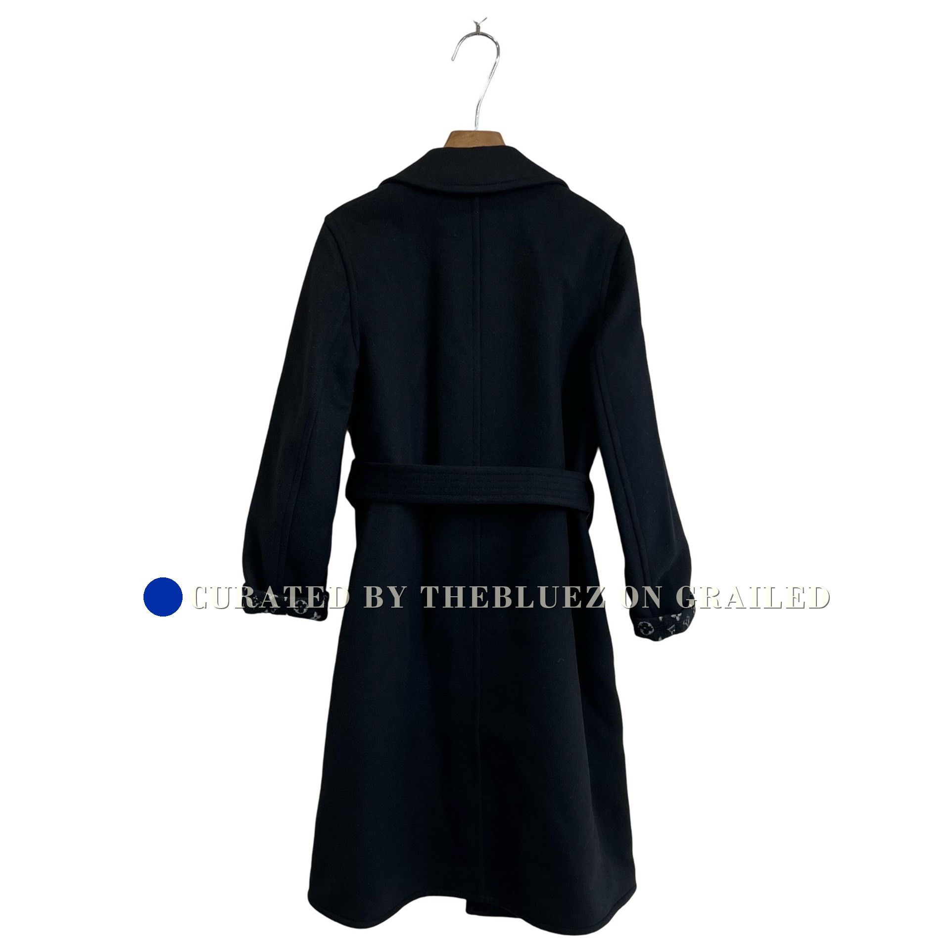 Louis Vuitton Louis Vuitton LV Monogram Cashmere Coat Size XS / US 0-2 / IT 36-38 - 2 Thumbnail