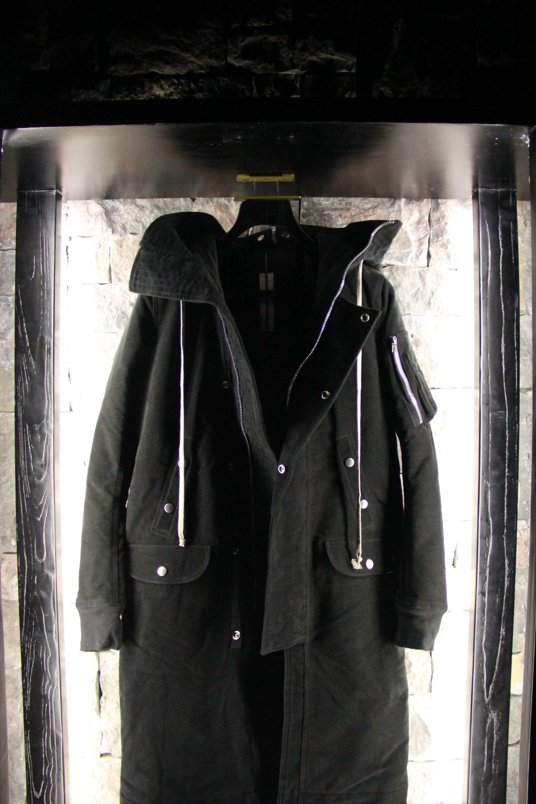 Rick Owens Rick Owens White Heavy Coats Men s Size US S / EU 44-46 / 1 - 2 Thumbnail