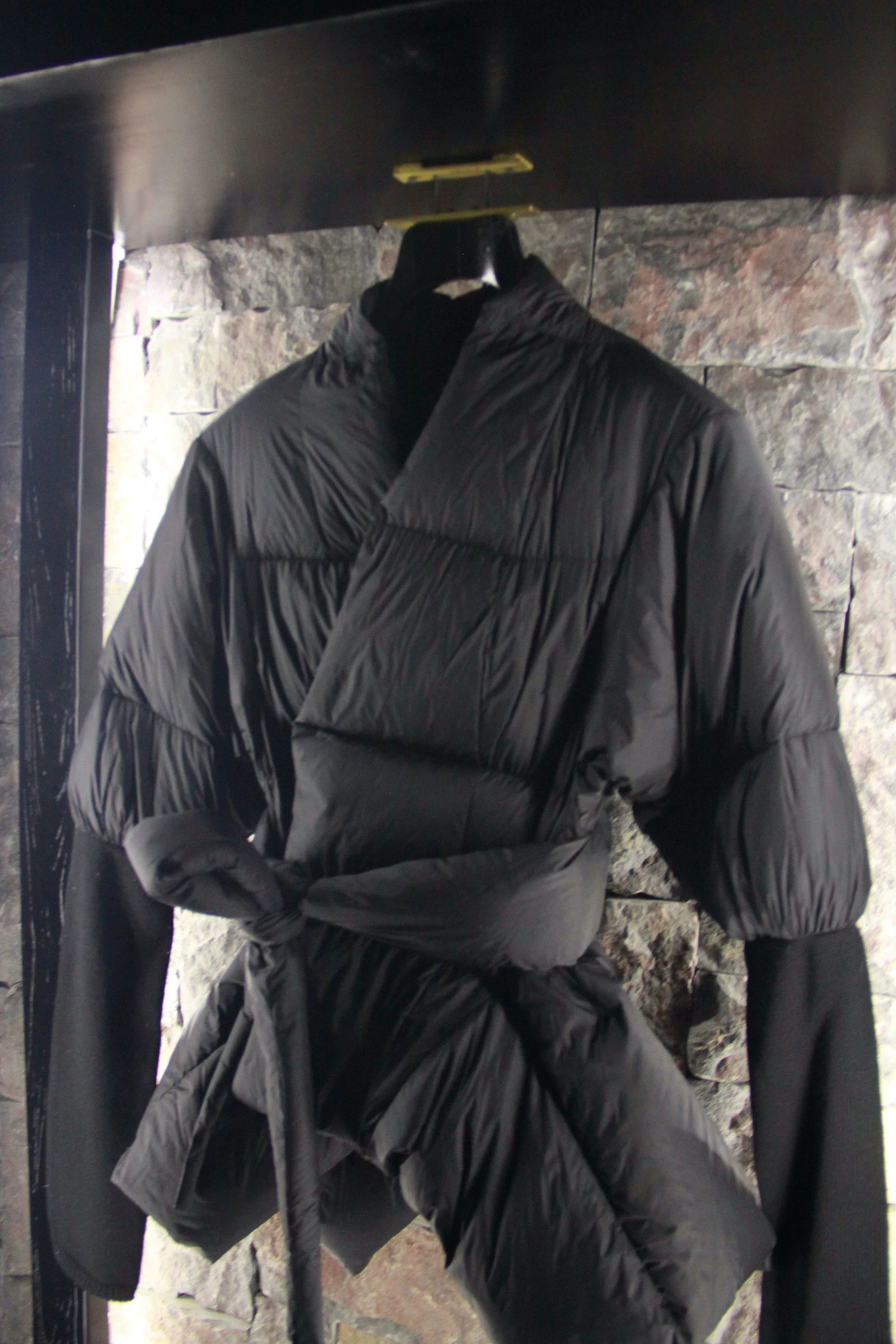 Rick Owens Rick Owens White Heavy Coats Men xs Size US XS / EU 42 / 0 - 5 Thumbnail