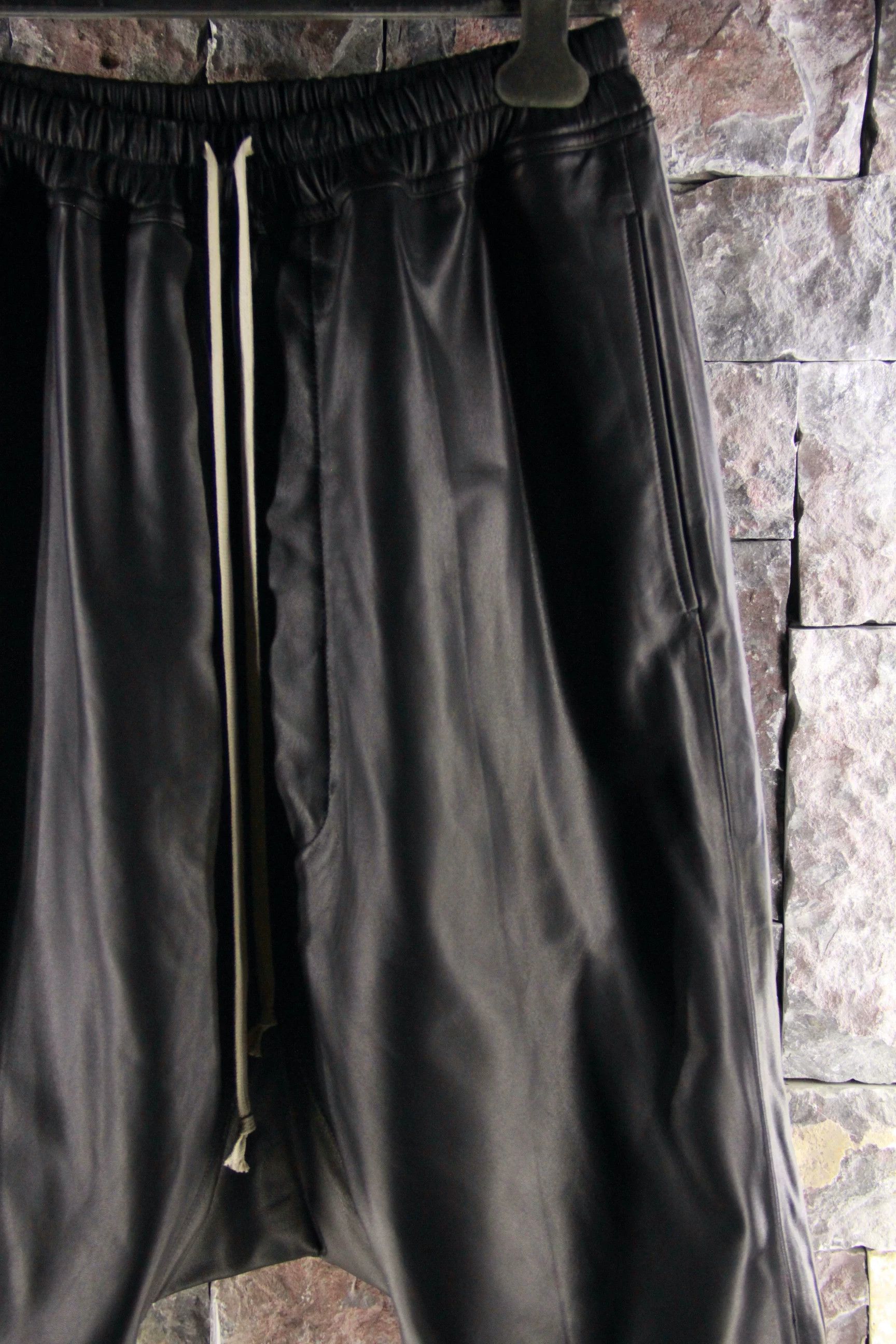 Rick Owens Rick Owens Black Shorts Men 36 Size US 36 / EU 52 - 3 Thumbnail