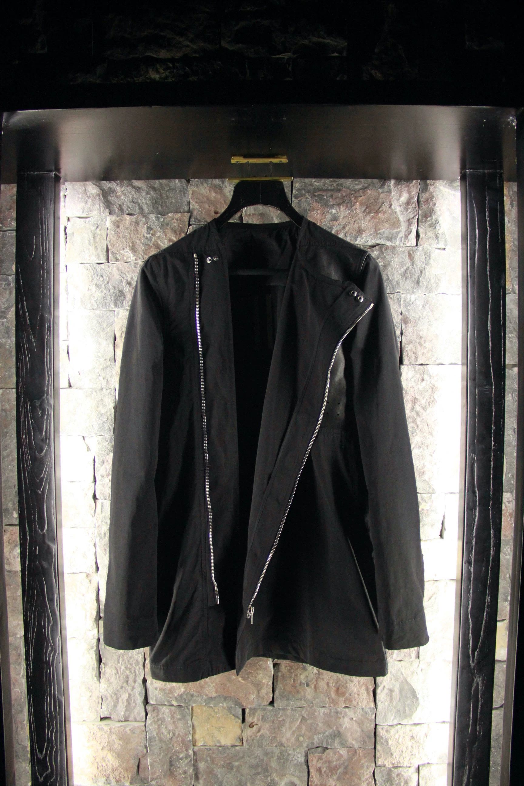 Rick Owens Rick Owens Black Heavy Coats Men m Size US M / EU 48-50 / 2 - 2 Thumbnail