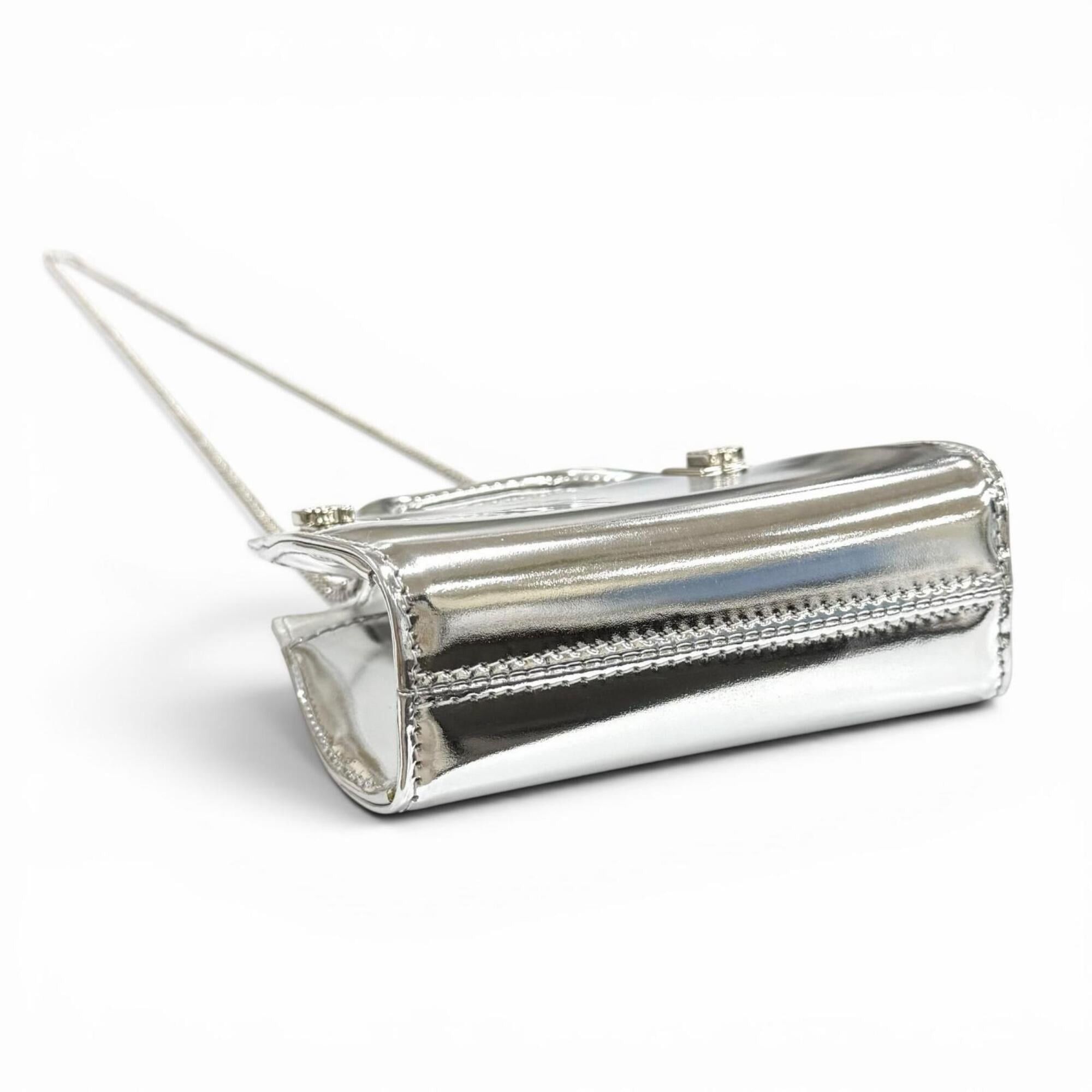Salvatore Ferragamo Salvatore Ferragamo FERRAGAMO Wanda Mini Gancini Leather 2-Way Chain Shoulder Pouch Bag, Silver, Made in Italy, Women's, with Dust Bag Size ONE SIZE - 4 Thumbnail