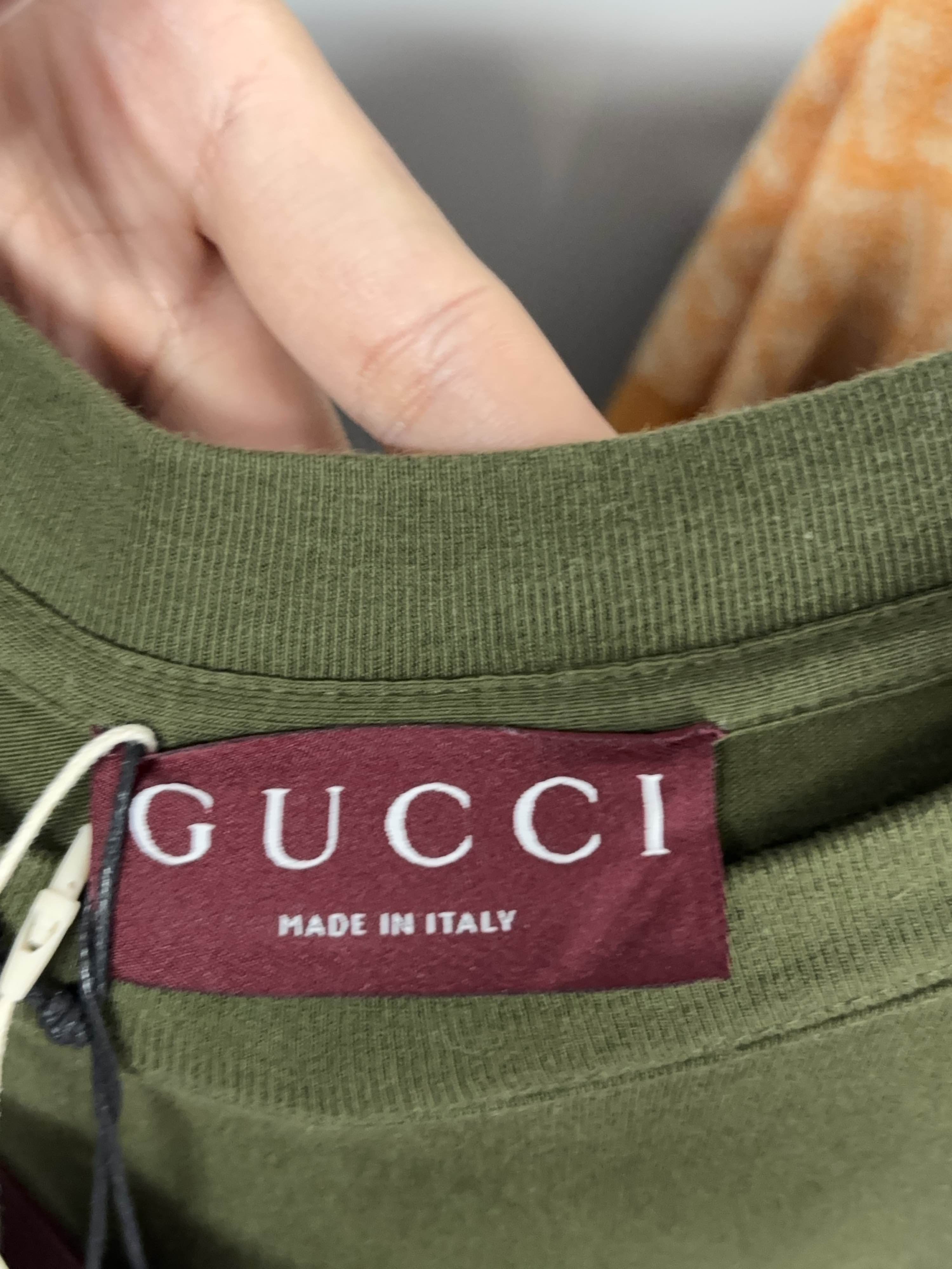 Gucci Gucci Logo Short Sleeve T-Shirt Size XL Size US XL / EU 56 / 4 - 3 Thumbnail