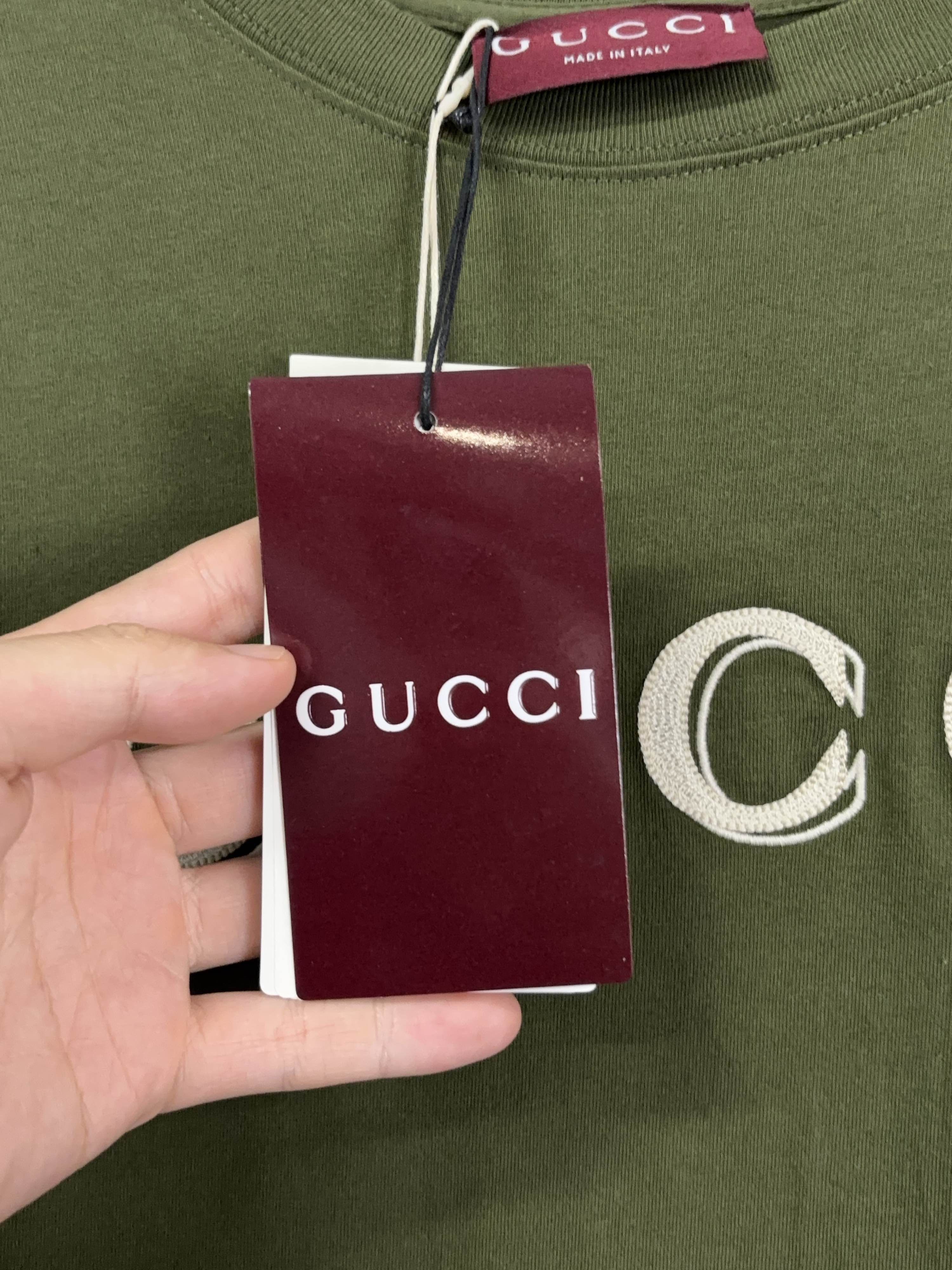 Gucci Gucci Logo Short Sleeve T-Shirt Size XL Size US XL / EU 56 / 4 - 5 Thumbnail