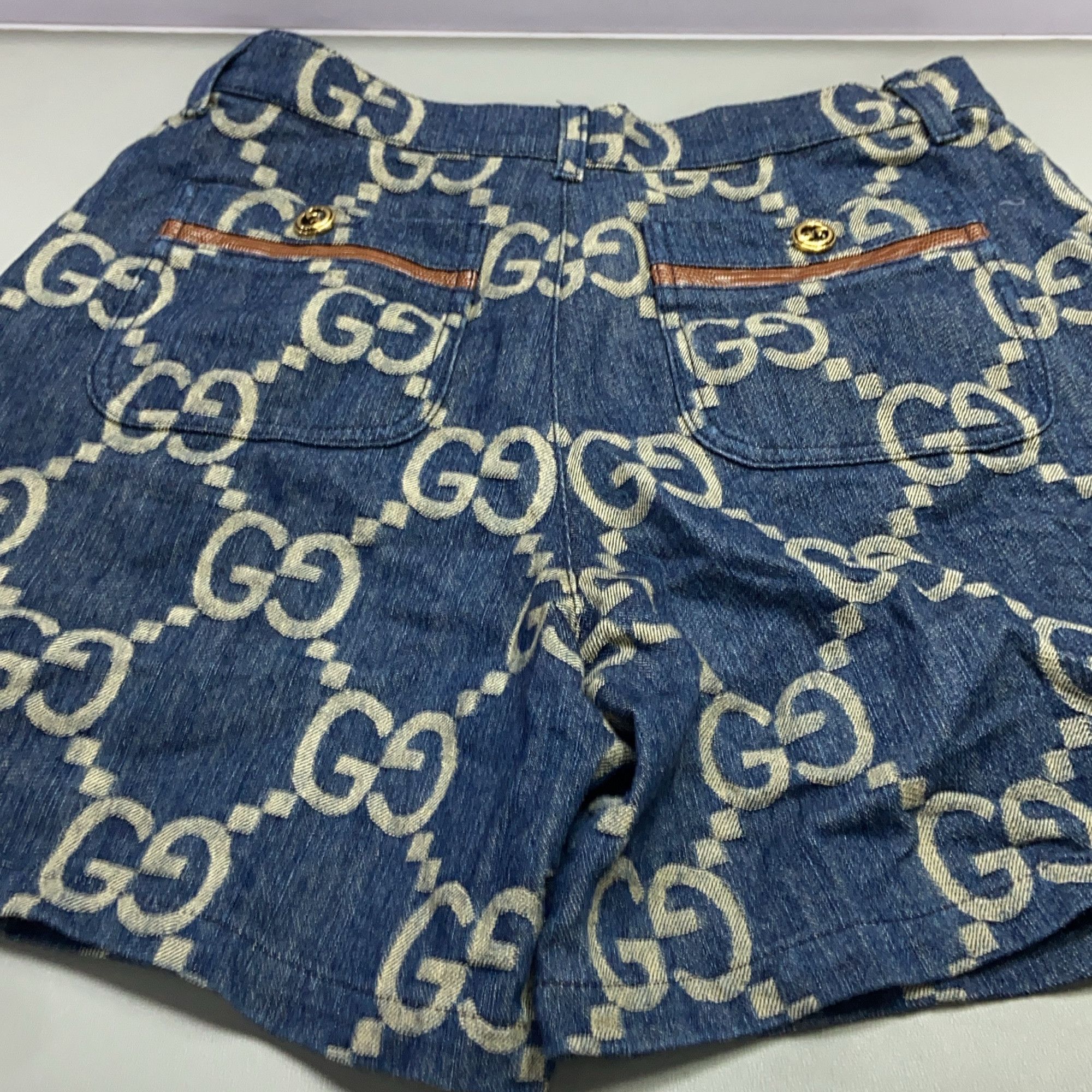 Gucci Gucci Monogram Denim Shorts Size 42 Size 28" / US 6 / IT 42 - 6 Thumbnail