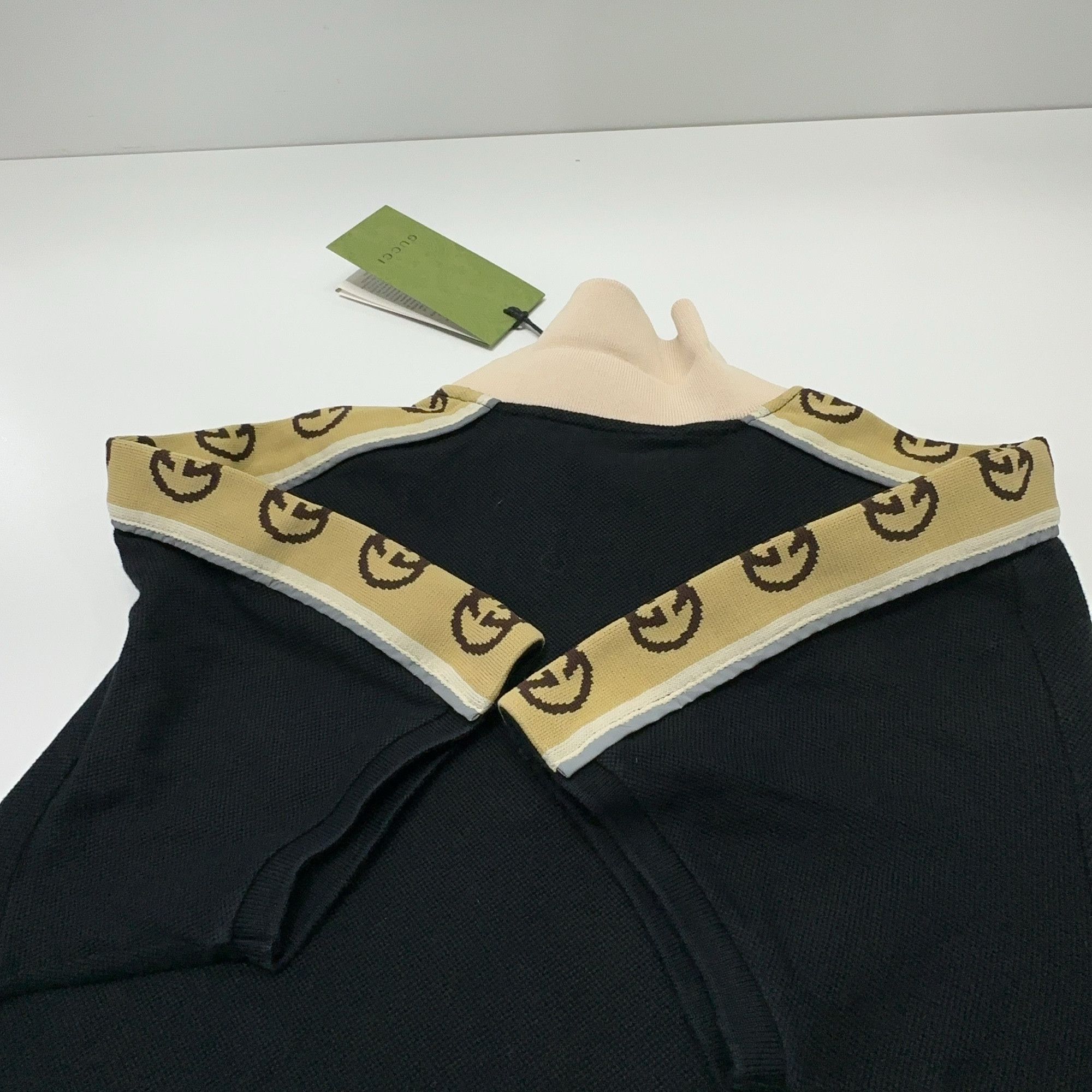 Gucci Gucci GG Logo Tape Polo Shirt Size L Size US L / EU 52-54 / 3 - 14 Thumbnail