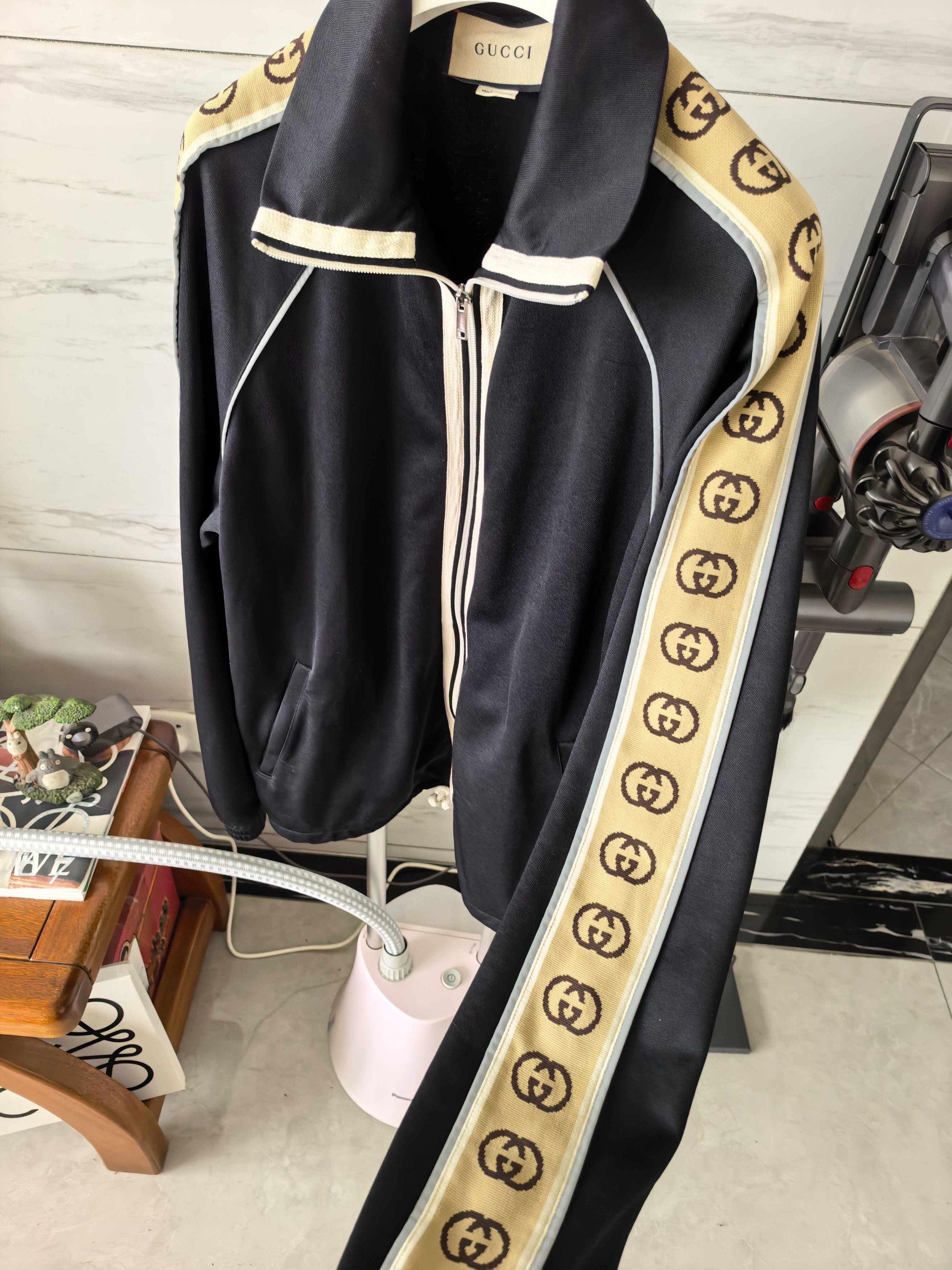 Gucci Gucci GG Logo Side Stripe Track Jacket Size L Size US L / EU 52-54 / 3 - 6 Thumbnail