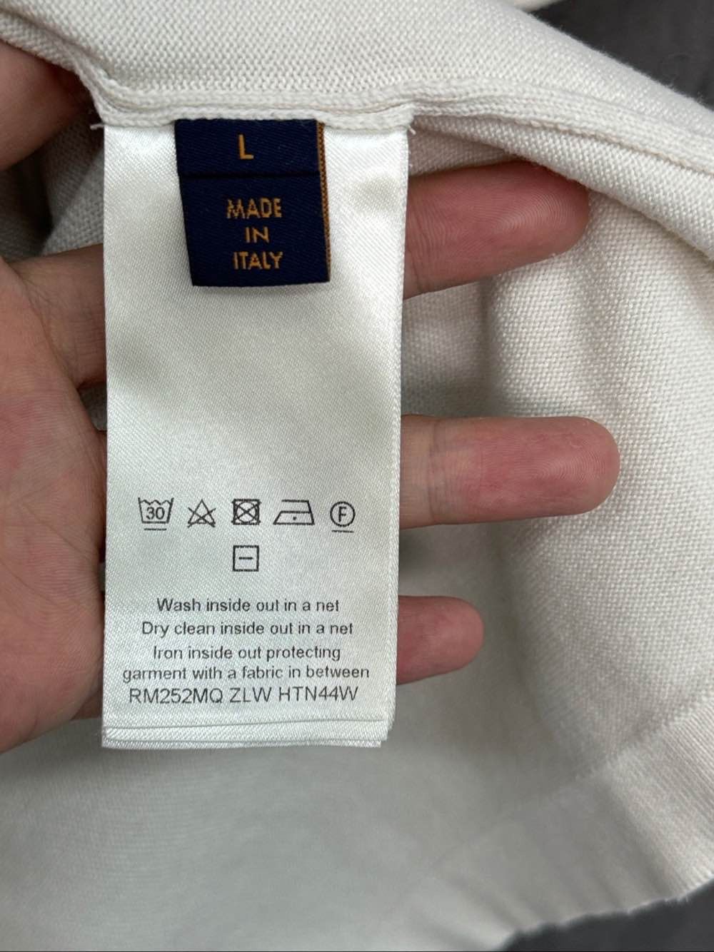 Louis Vuitton Louis Vuitton Monogram Pocket T-Shirt White Size L Size US L / EU 52-54 / 3 - 4 Thumbnail