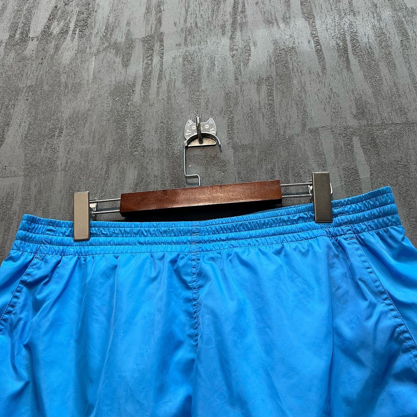 Louis Vuitton Louis Vuitton Nylon Shorts Size XL Size US 36 / EU 52 - 5 Thumbnail