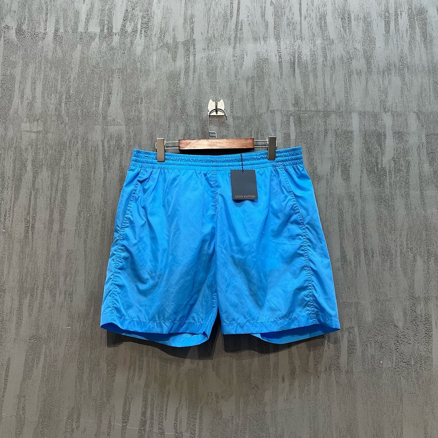 Louis Vuitton Louis Vuitton Nylon Shorts Size XL Size US 36 / EU 52 - 9 Thumbnail