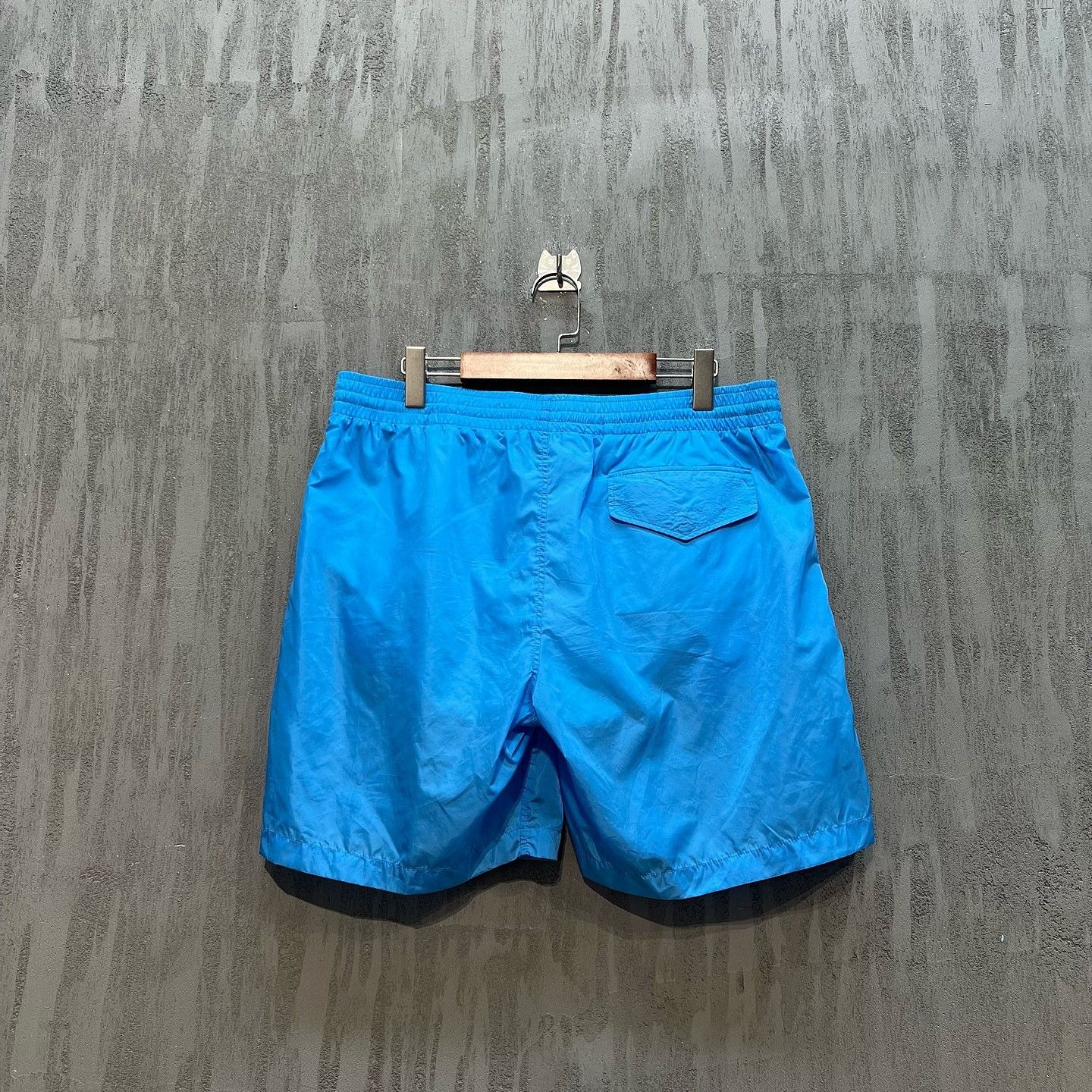 Louis Vuitton Louis Vuitton Nylon Shorts Size XL Size US 36 / EU 52 - 2 Thumbnail
