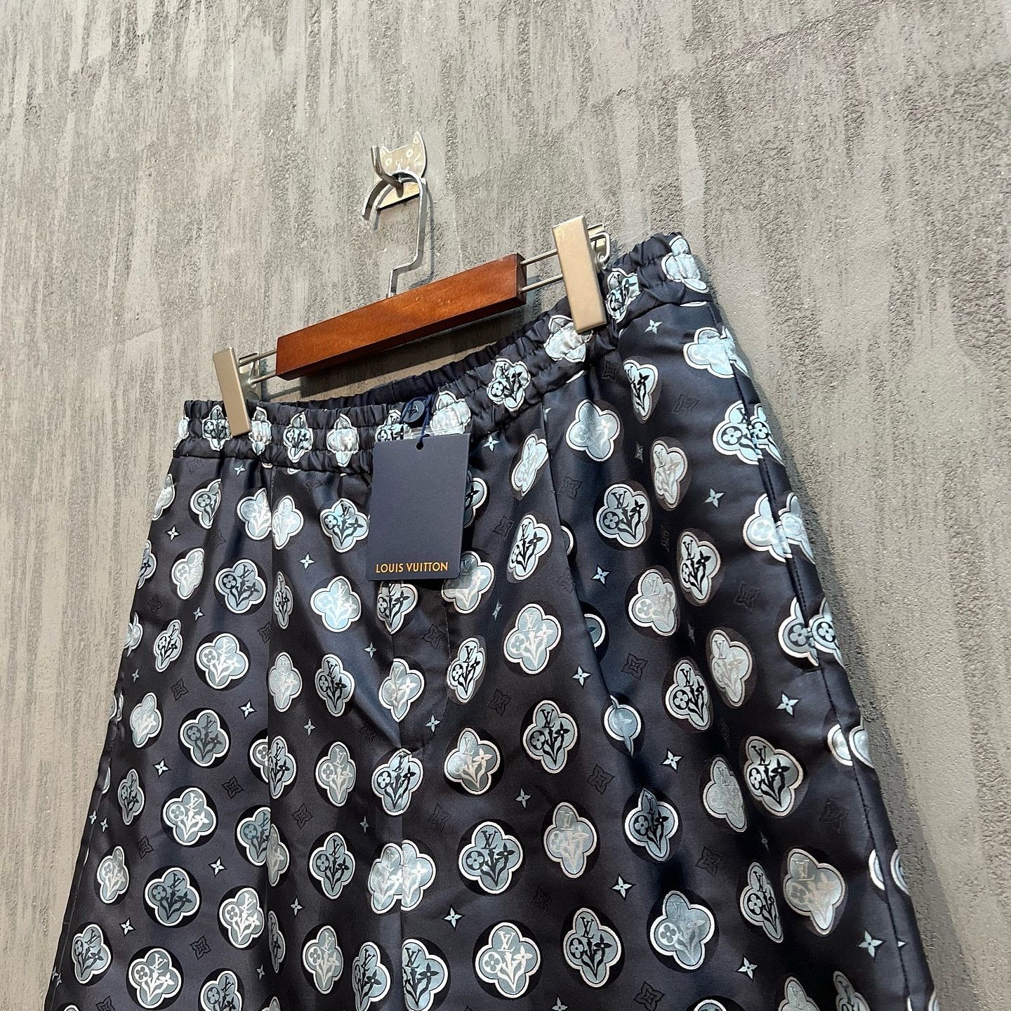 Louis Vuitton Louis Vuitton Monogram Flower Shorts Size 26 Size US 26 / EU 42 - 6 Thumbnail