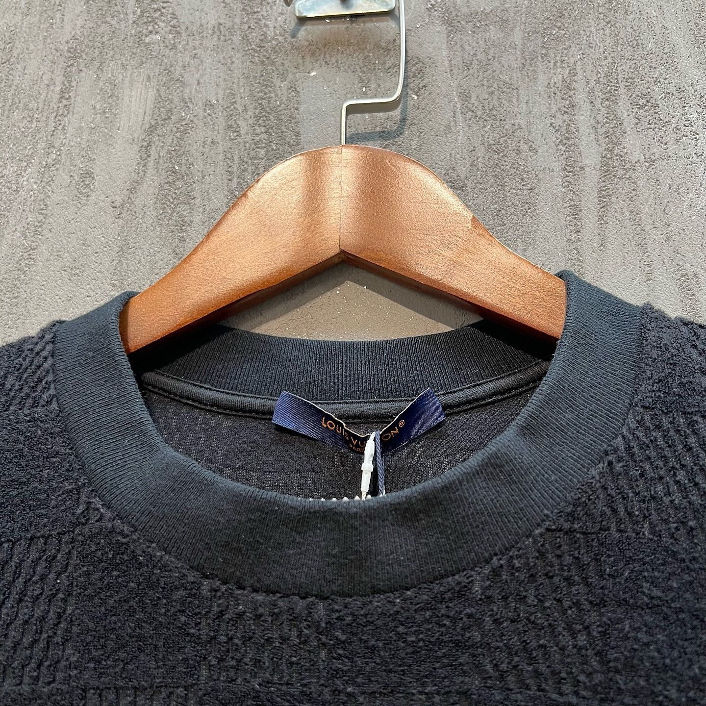 Louis Vuitton Louis Vuitton Damier Towel Short Sleeve T-Shirt Size L Size US L / EU 52-54 / 3 - 8 Thumbnail
