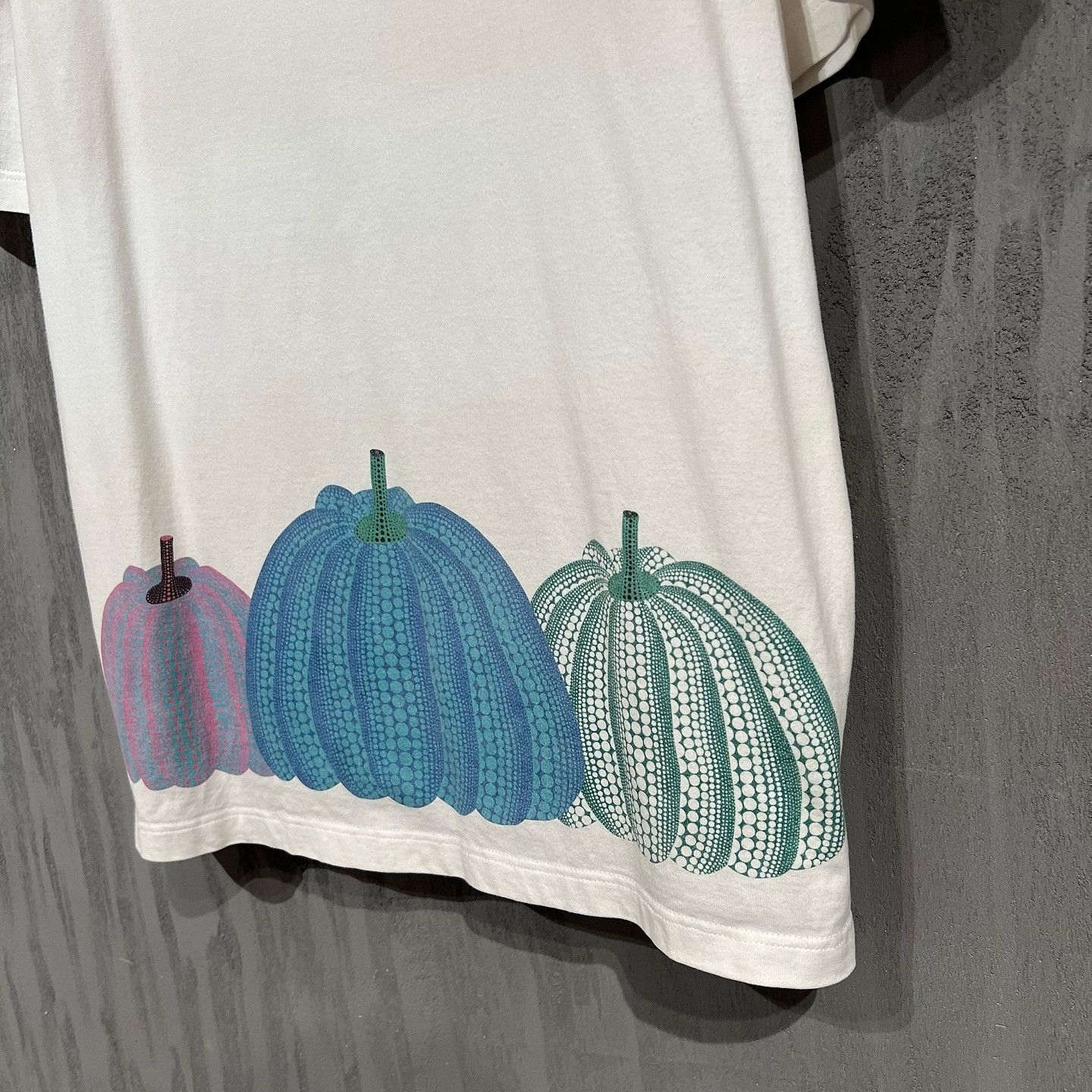 Louis Vuitton Louis Vuitton x Yayoi Kusama Pumpkin T-Shirt Size L Size US L / EU 52-54 / 3 - 5 Thumbnail