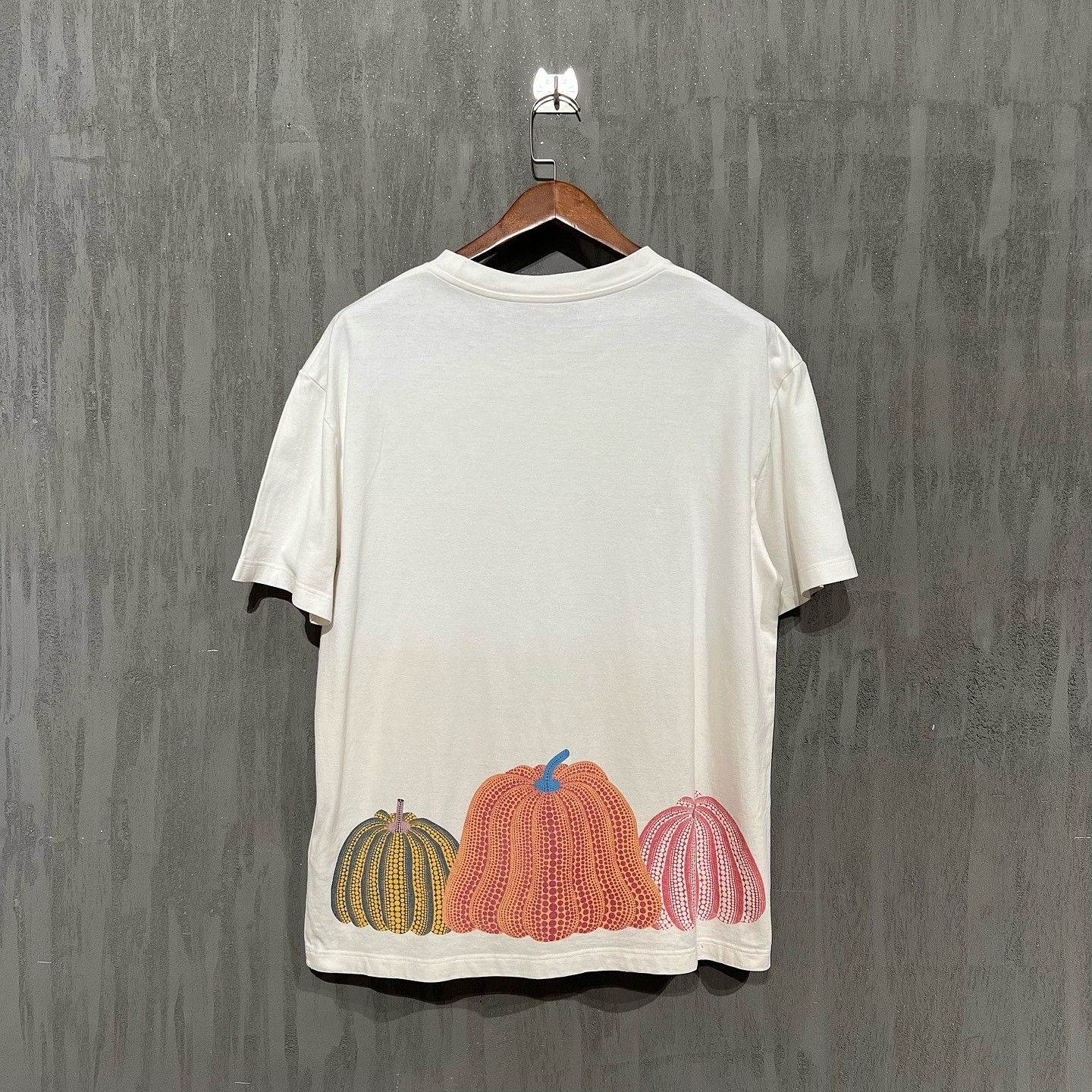 Louis Vuitton Louis Vuitton x Yayoi Kusama Pumpkin T-Shirt Size L Size US L / EU 52-54 / 3 - 2 Thumbnail