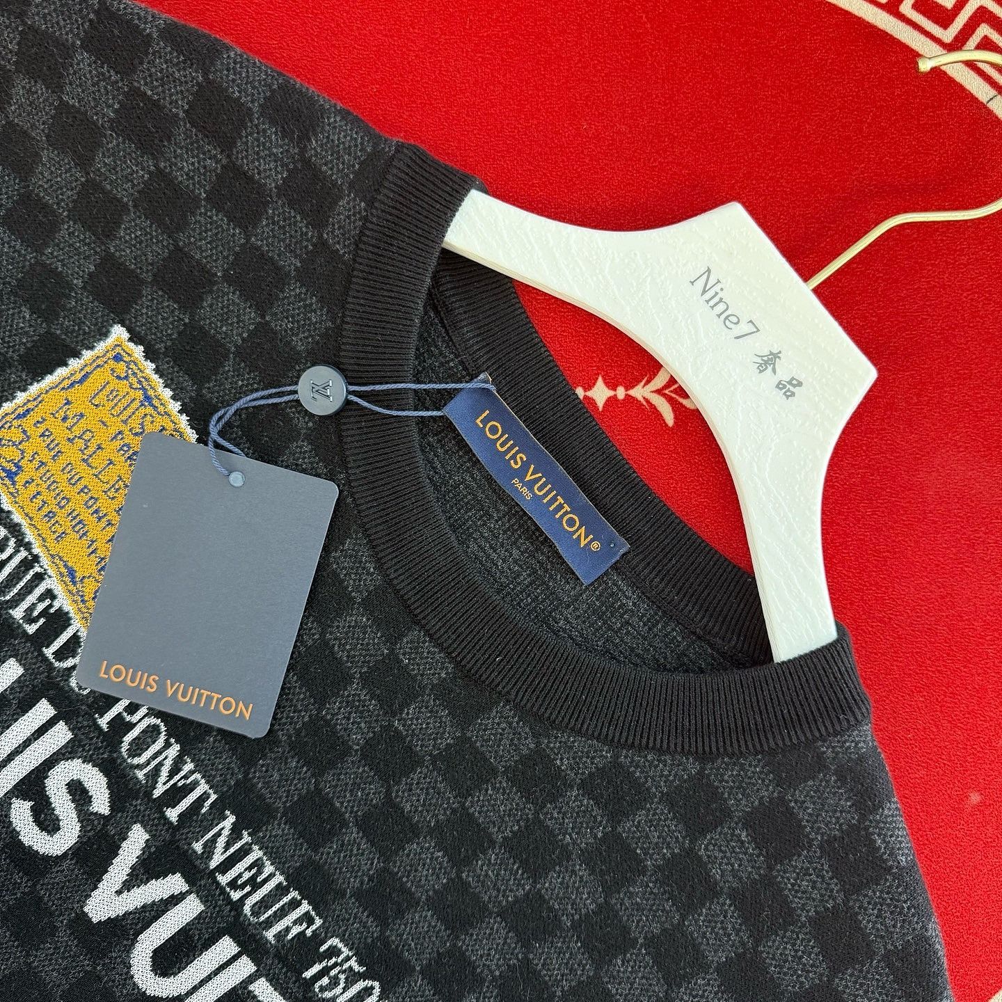 Louis Vuitton Louis Vuitton Patch Damier Short Sleeve T-Shirt Size L Size US L / EU 52-54 / 3 - 3 Thumbnail